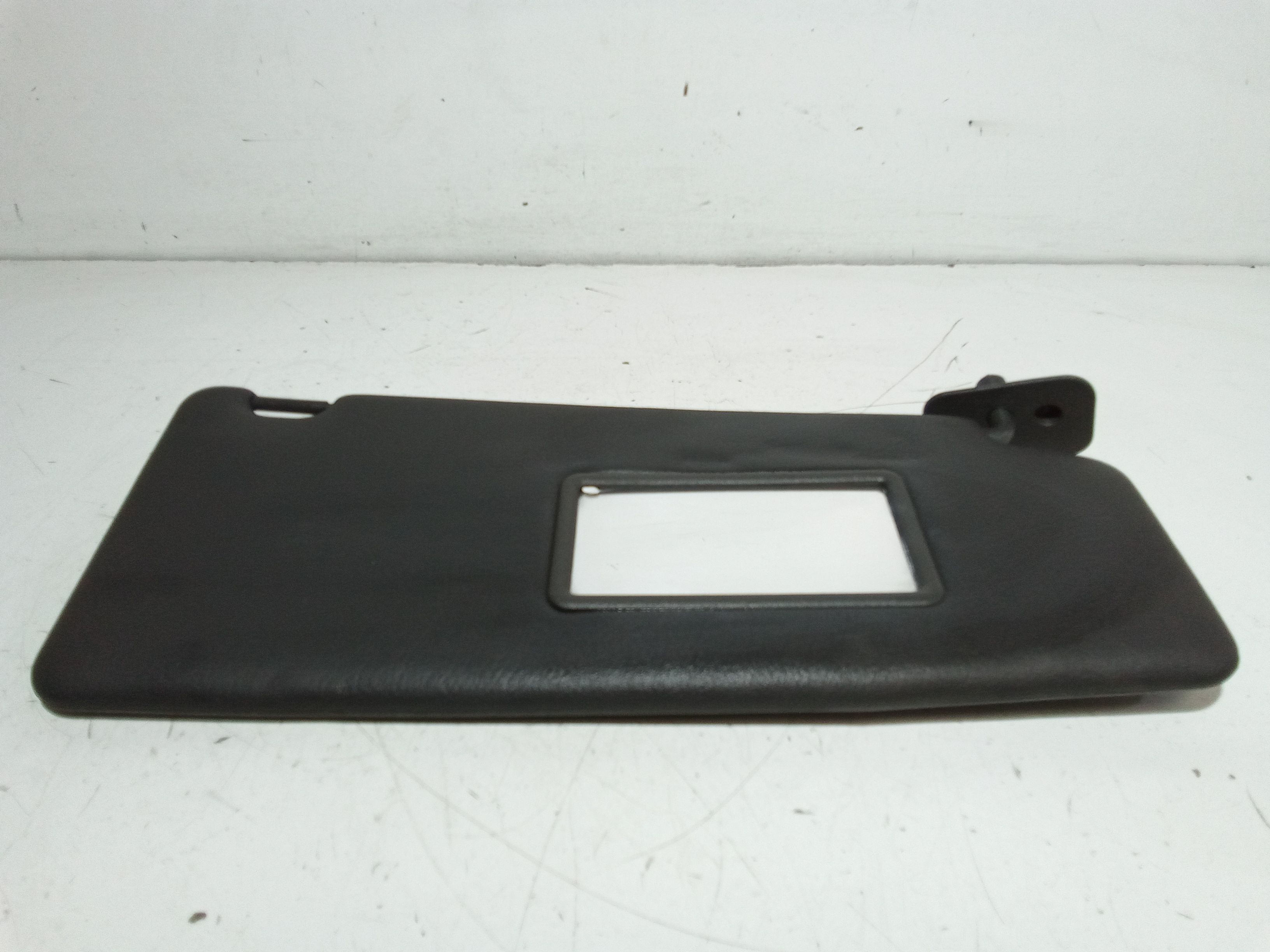 Aletta Parasole Parabrezza Destro 719701635 Usato