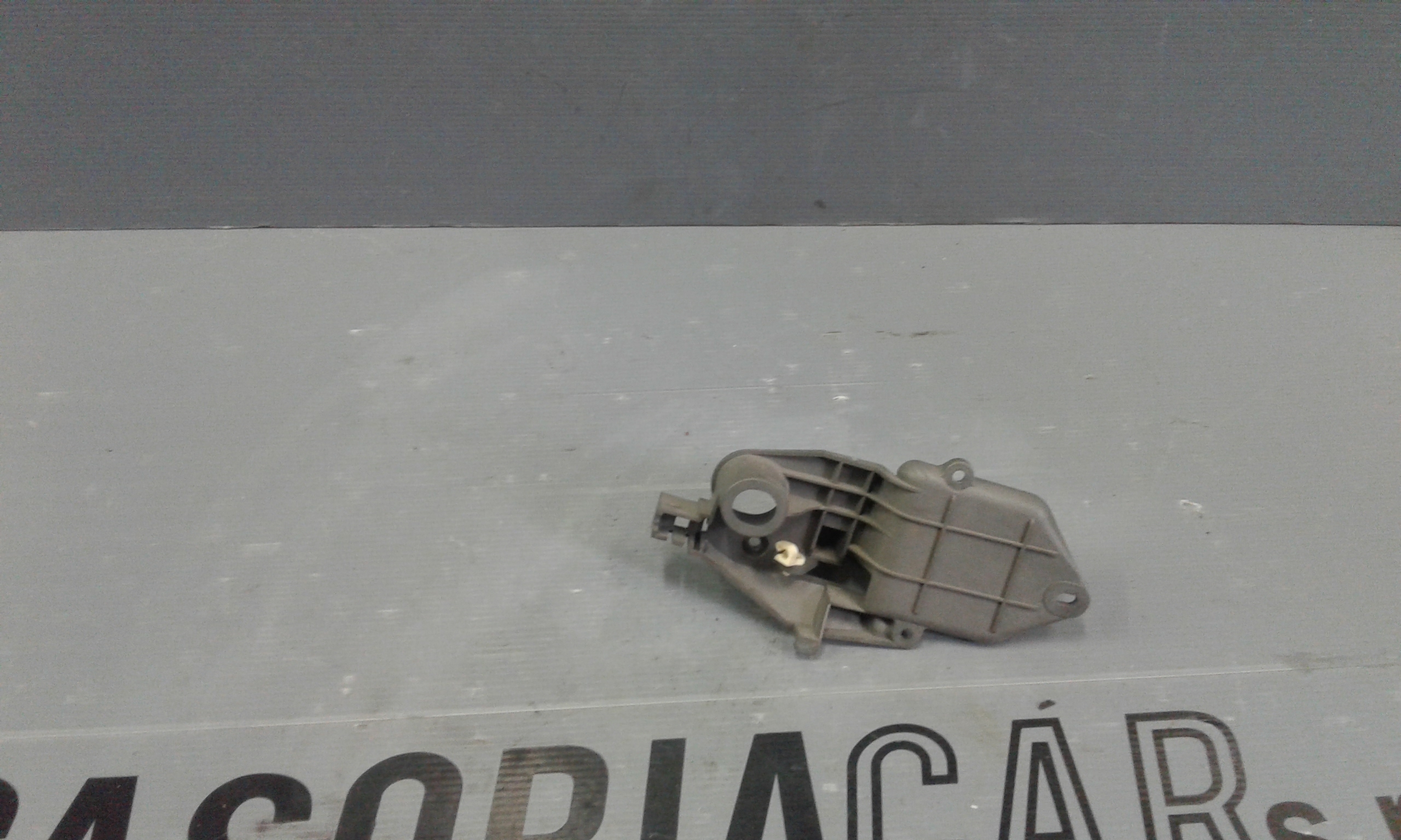 Maniglia Int. Apertura Porta Ant. Destro Usato