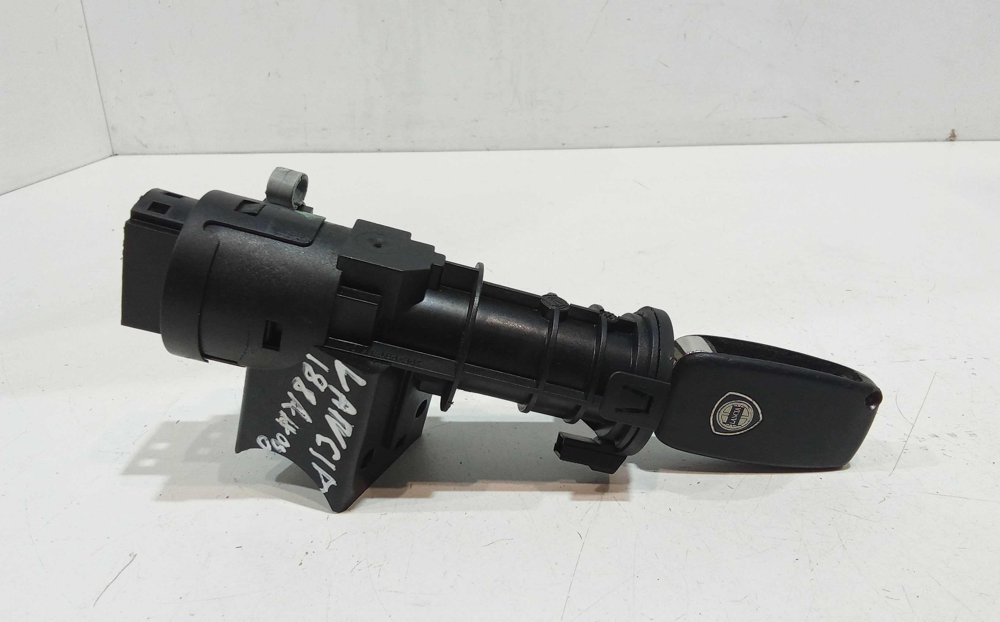 Commutatore Avviamento Con Cilindretti Serrature Usato