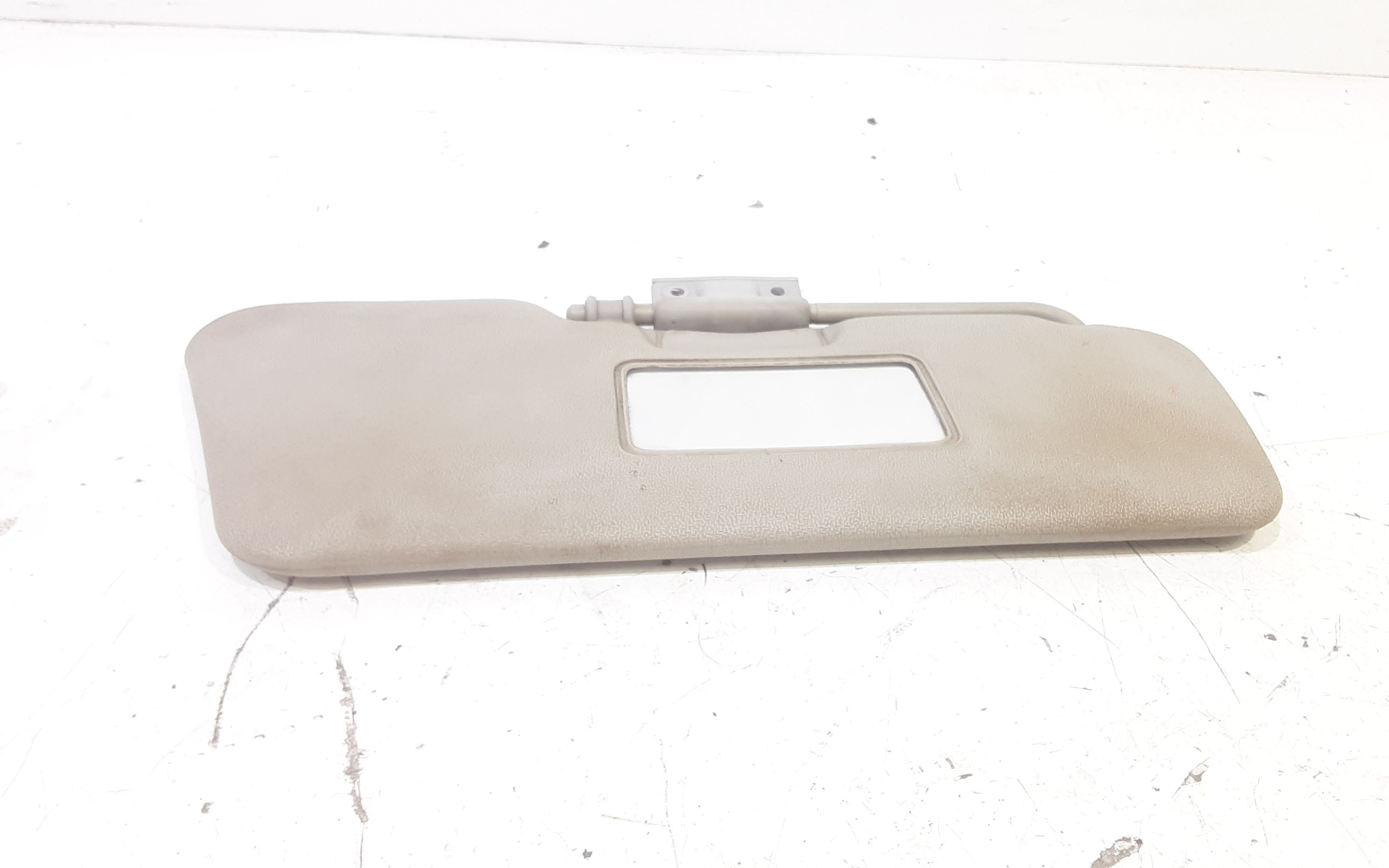 Aletta Parasole Parabrezza Destro 735244339 Usato