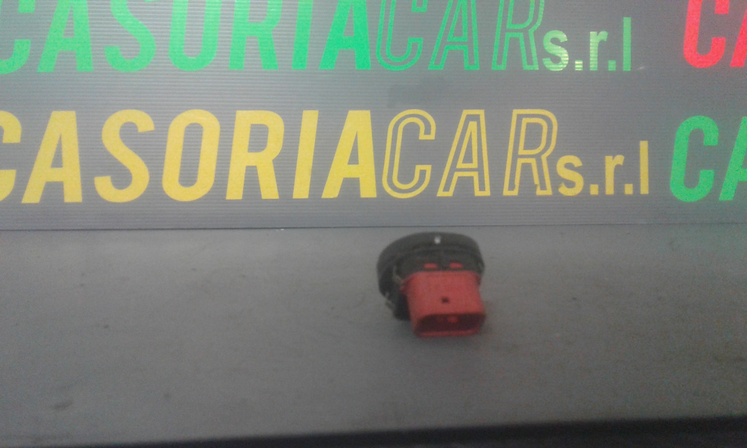 Interruttore Alzacristalli Porta Ant. Destro 1107243 Usato