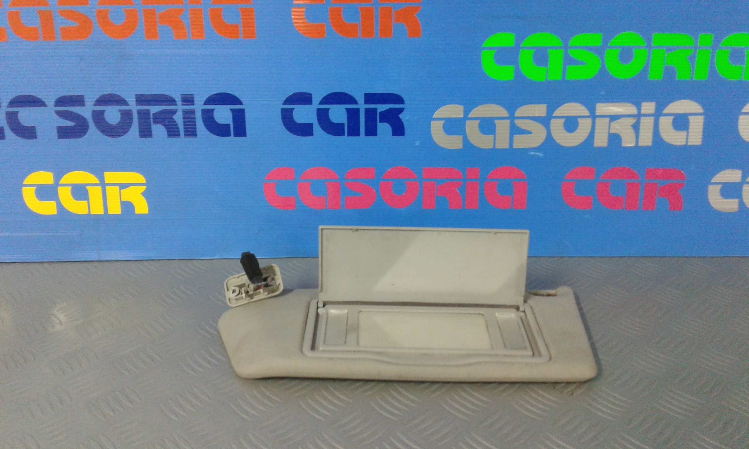 Aletta Parasole Parabrezza Sinistro 13113042 Usato