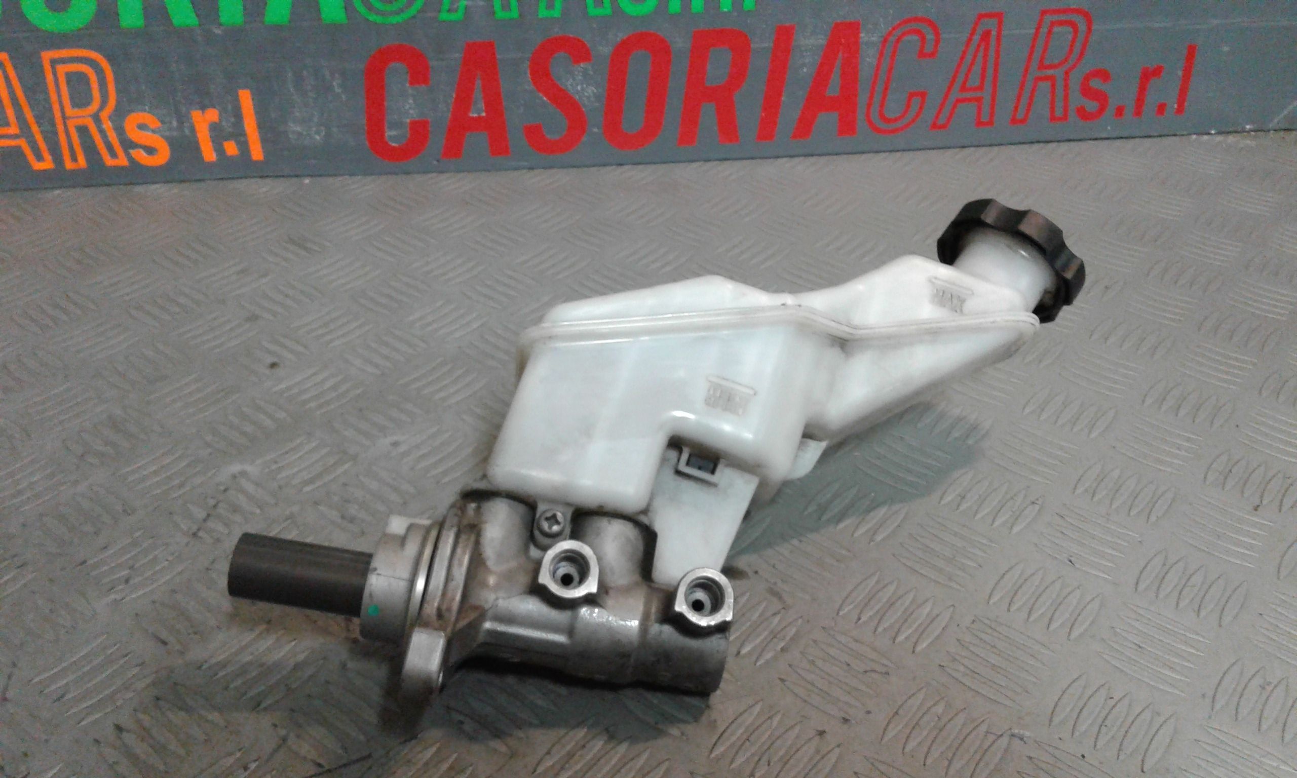 Pompa Comando Freni 585102P200 Usato