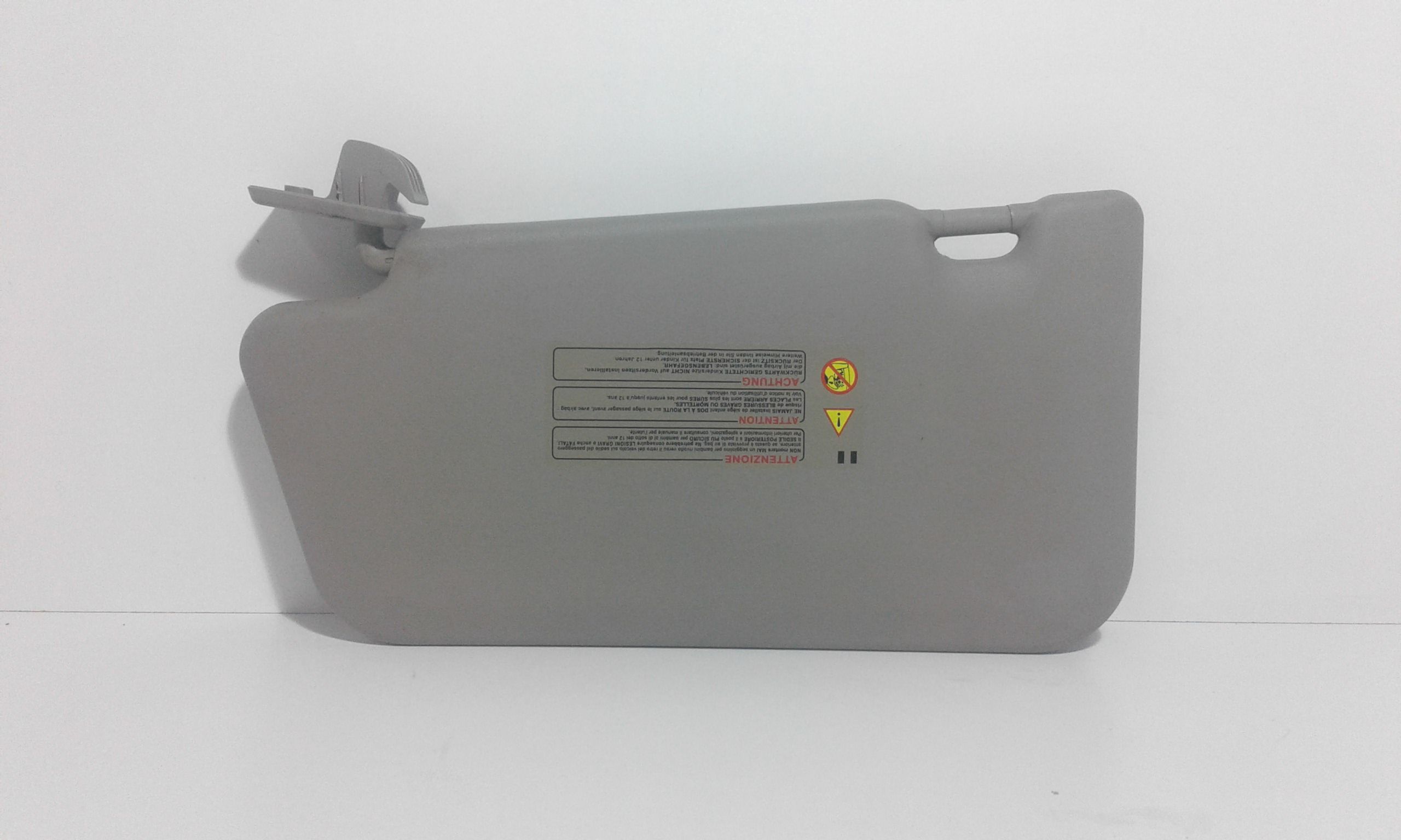 Aletta Parasole Parabrezza Destro 964001F504 Usato