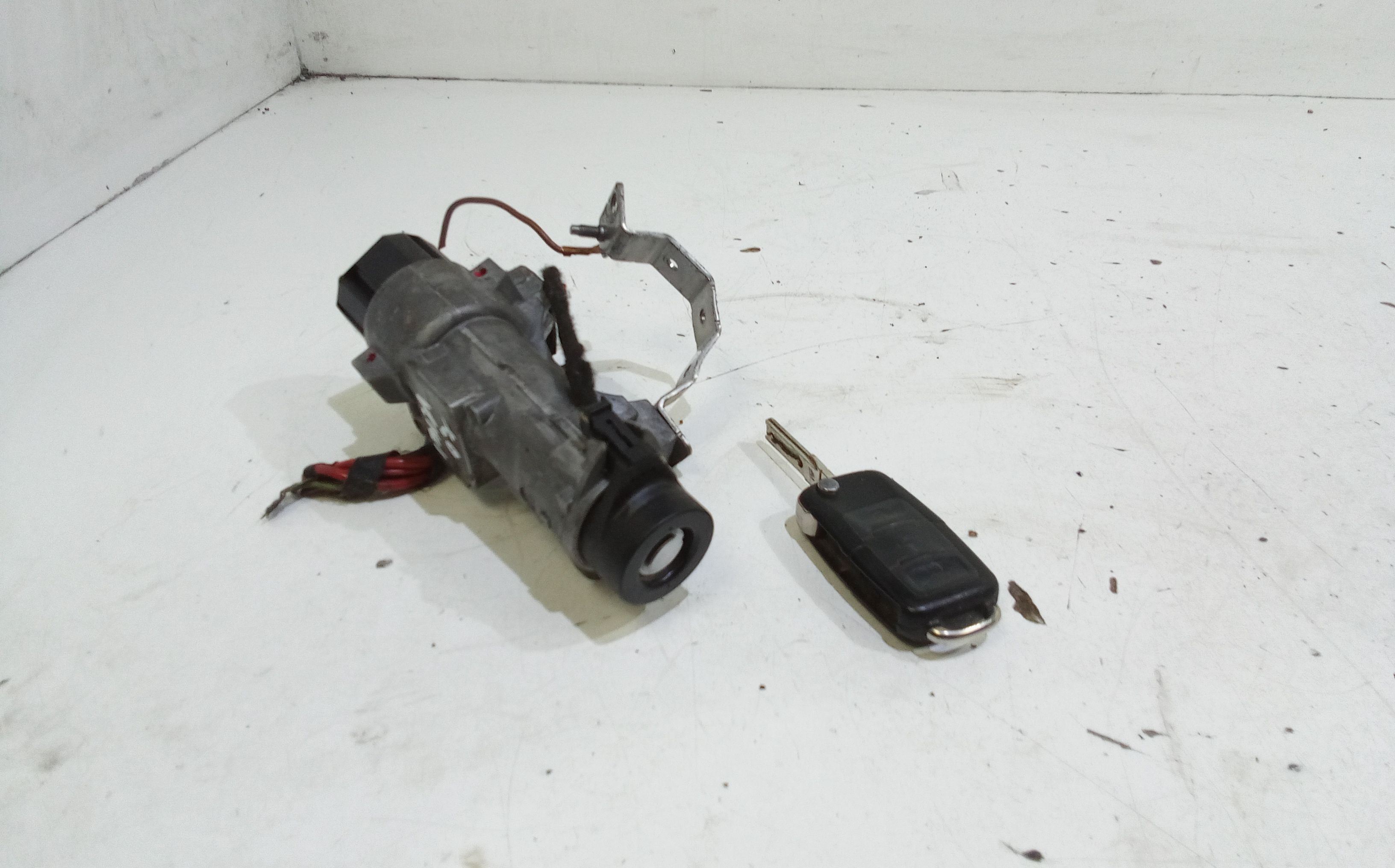 Commutatore Avviamento Con Cilindretti Serrature Usato