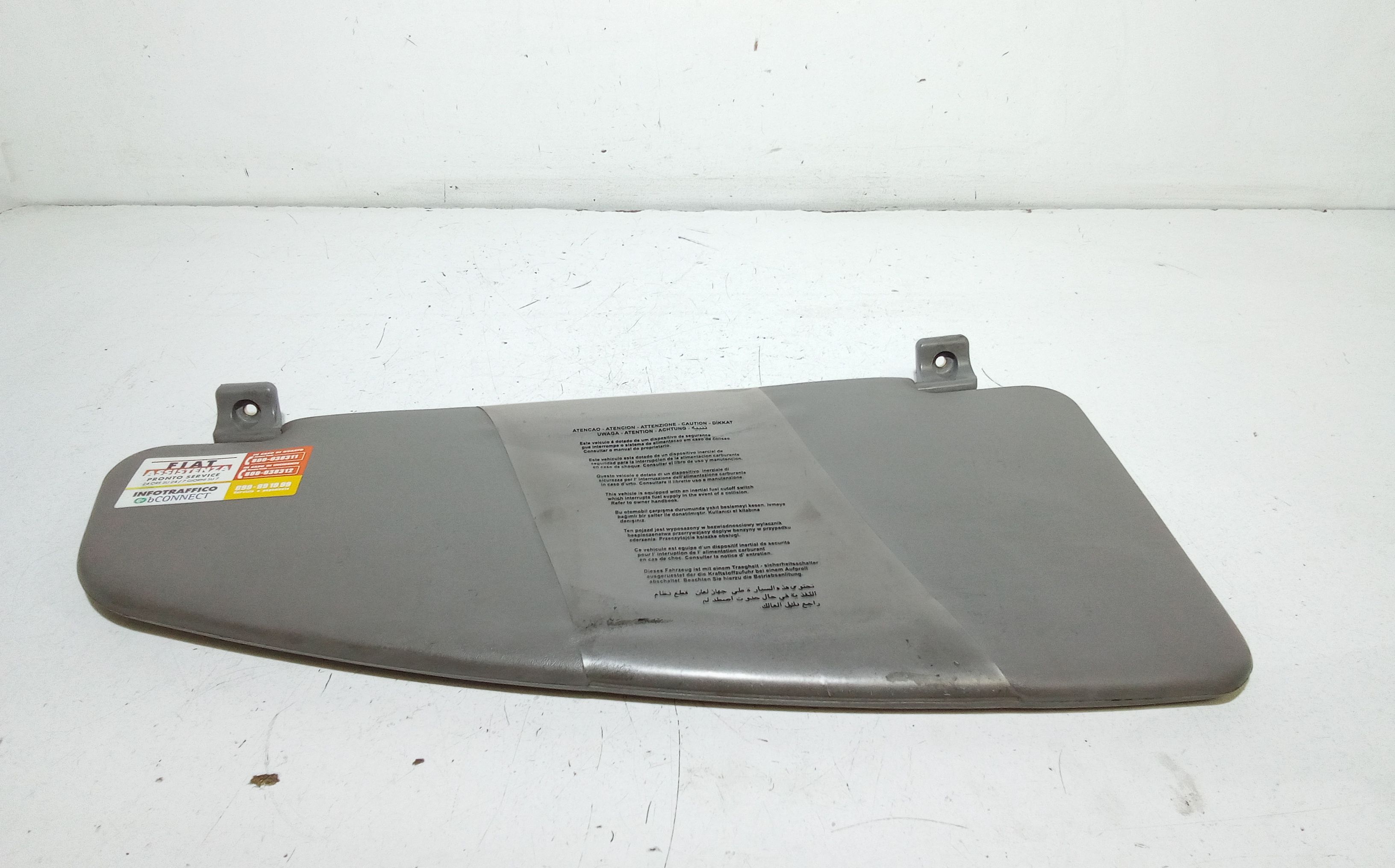 Aletta Parasole Parabrezza Sinistro 735294018 Usato