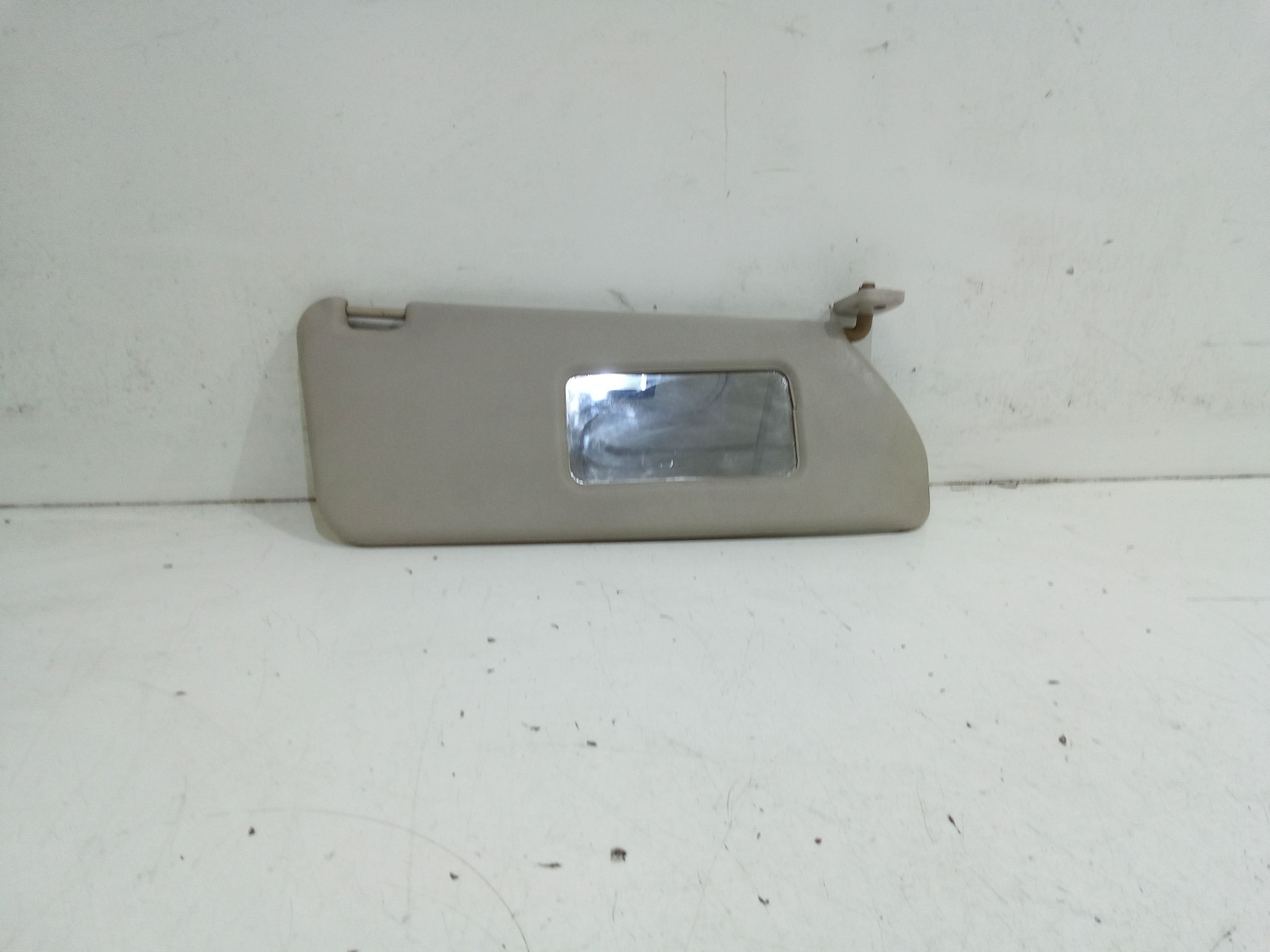 Aletta Parasole Parabrezza Destro Usato