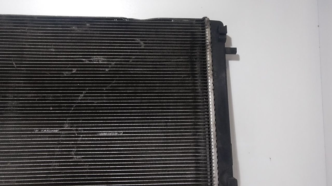 Radiatore 214108175R Usato