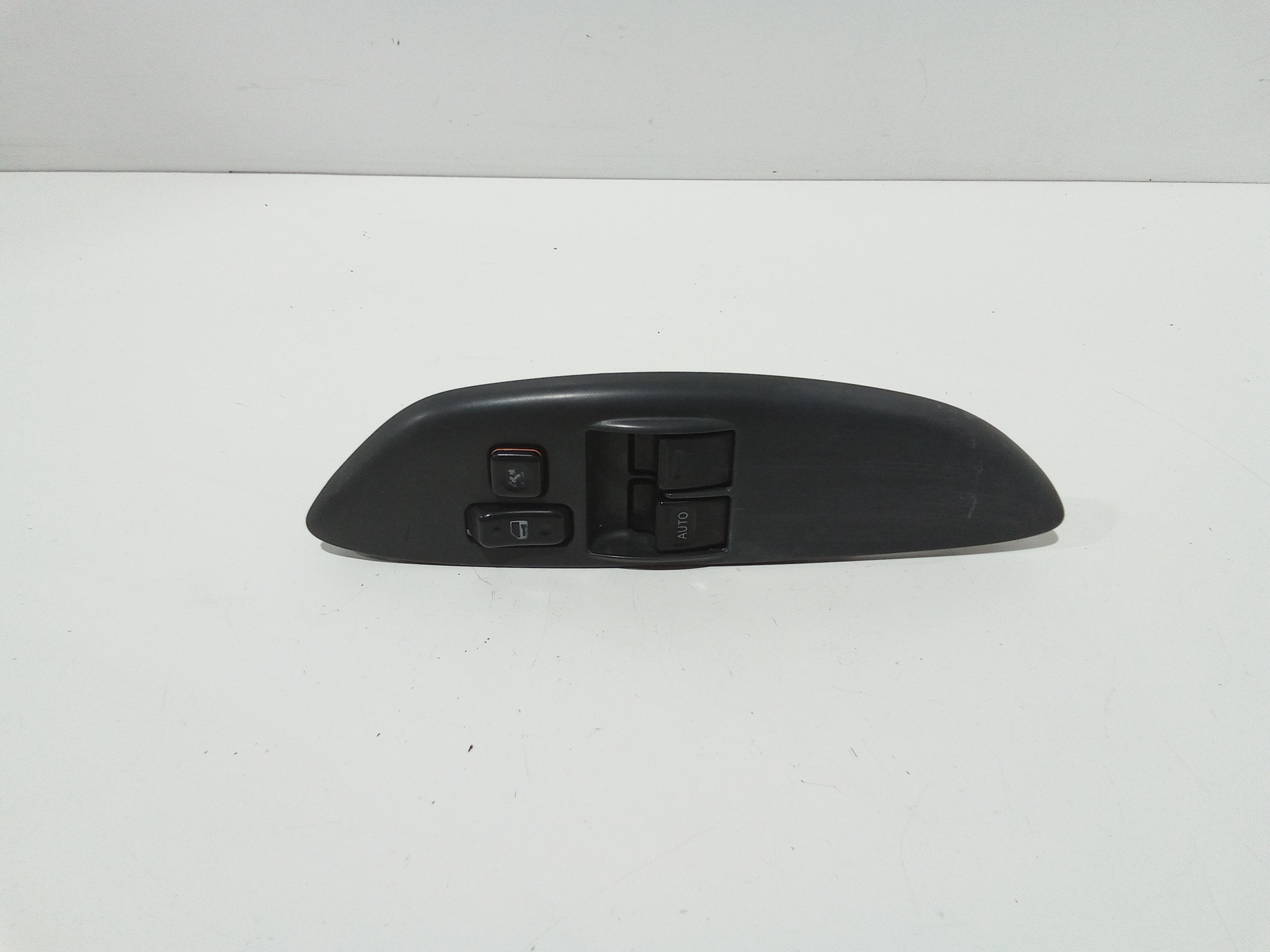 Interruttore Alzacristalli Porta Ant. Sinistro 848200D040 Usato