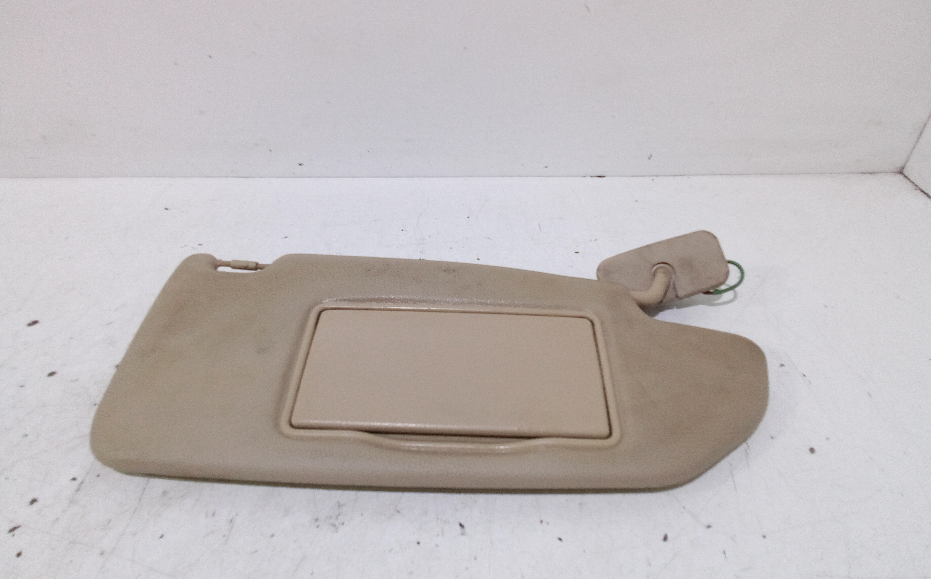 Aletta Parasole Parabrezza Destro 39966766 Usato