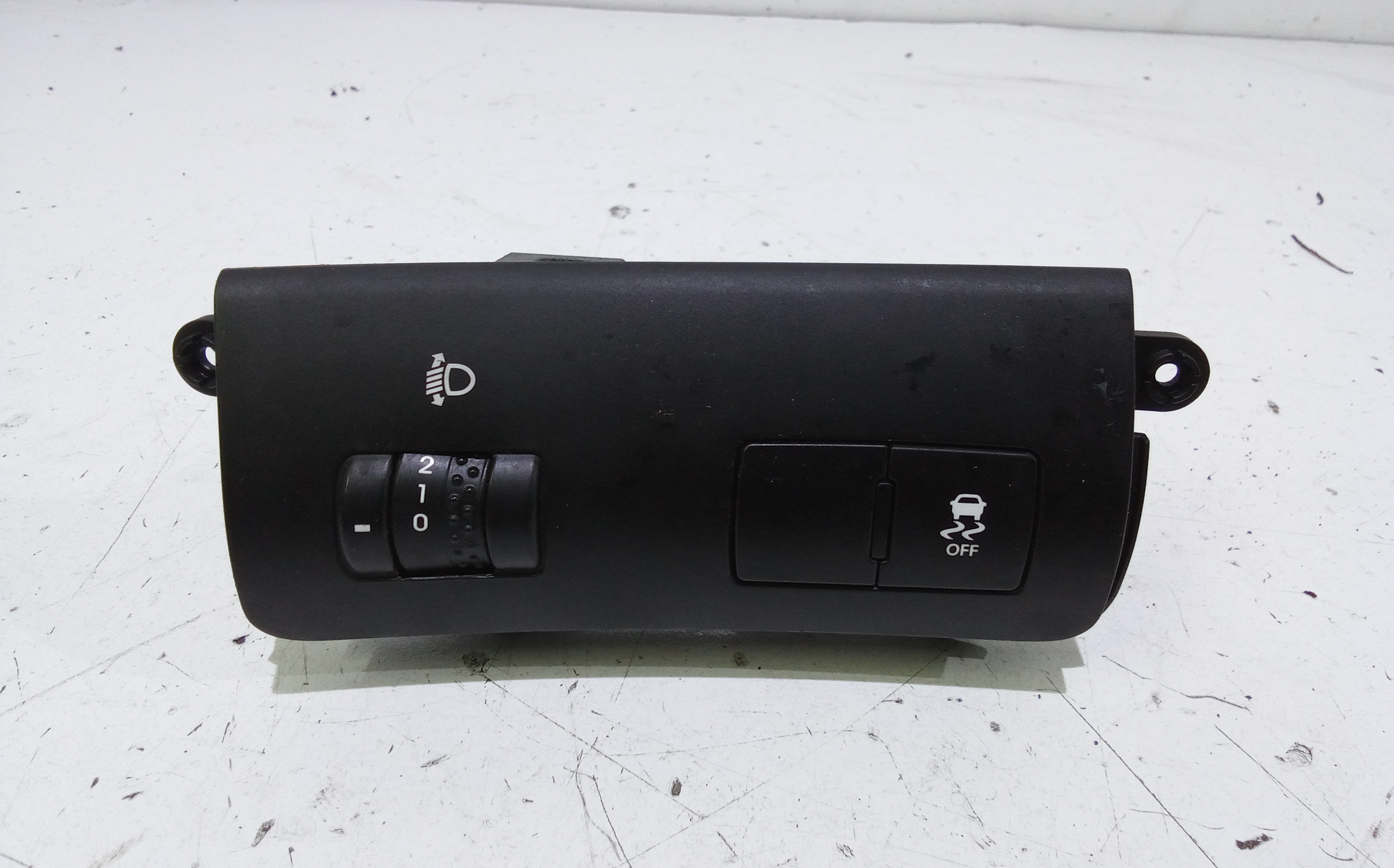 Comando Regolazione Altezza Proiettori 933101H000ED Usato