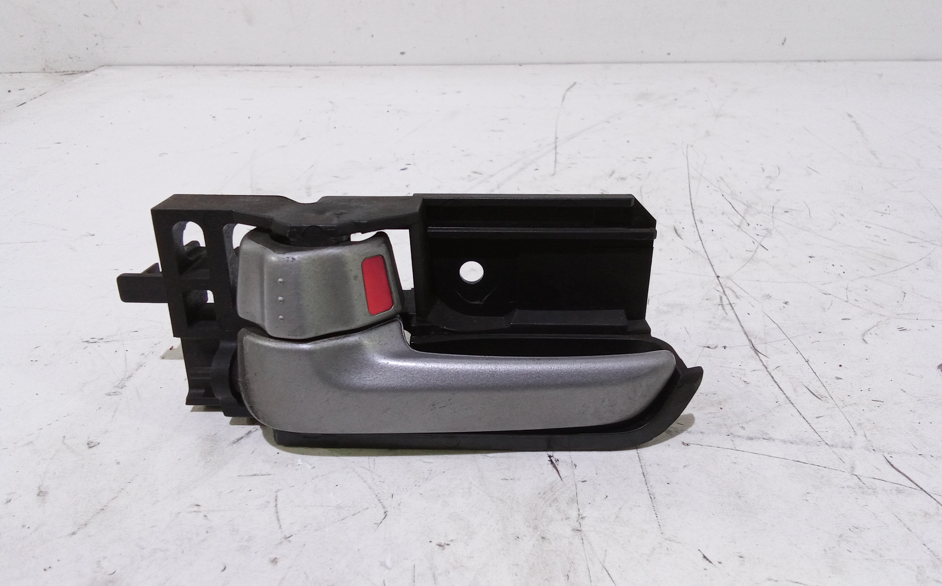 Maniglia Int. Apertura Porta Post. Sinistro Usato