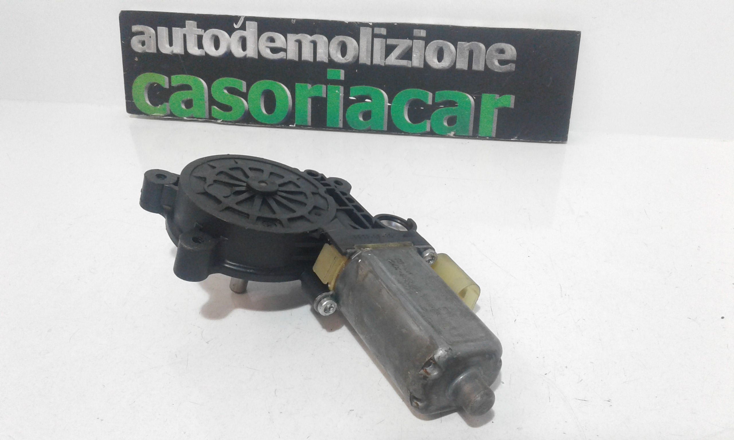 Motorino Alzacristallo Porta Ant. Destro Q0002684V004000000 Usato