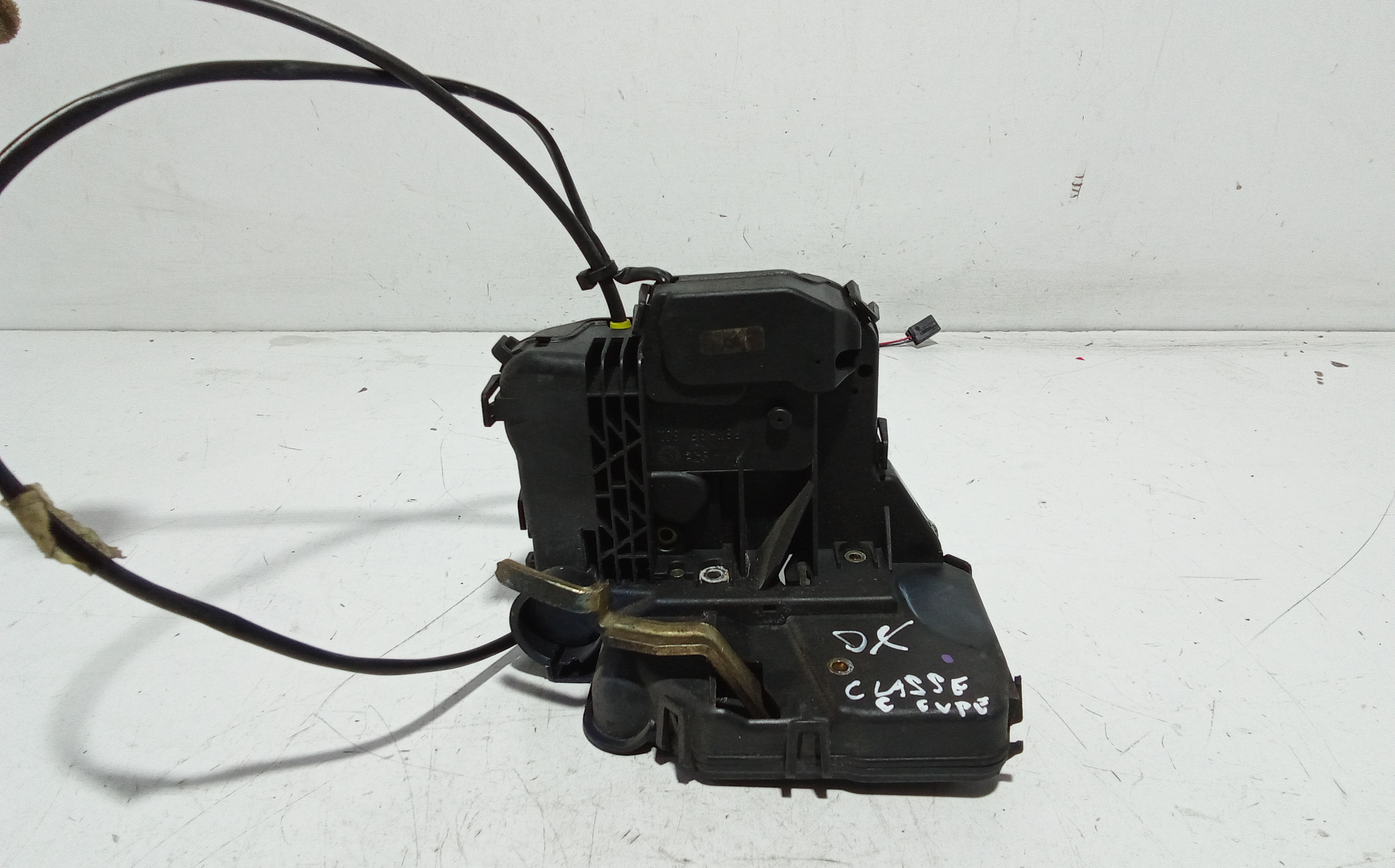 Serratura Porta Ant. Destro A2037200835 Usato