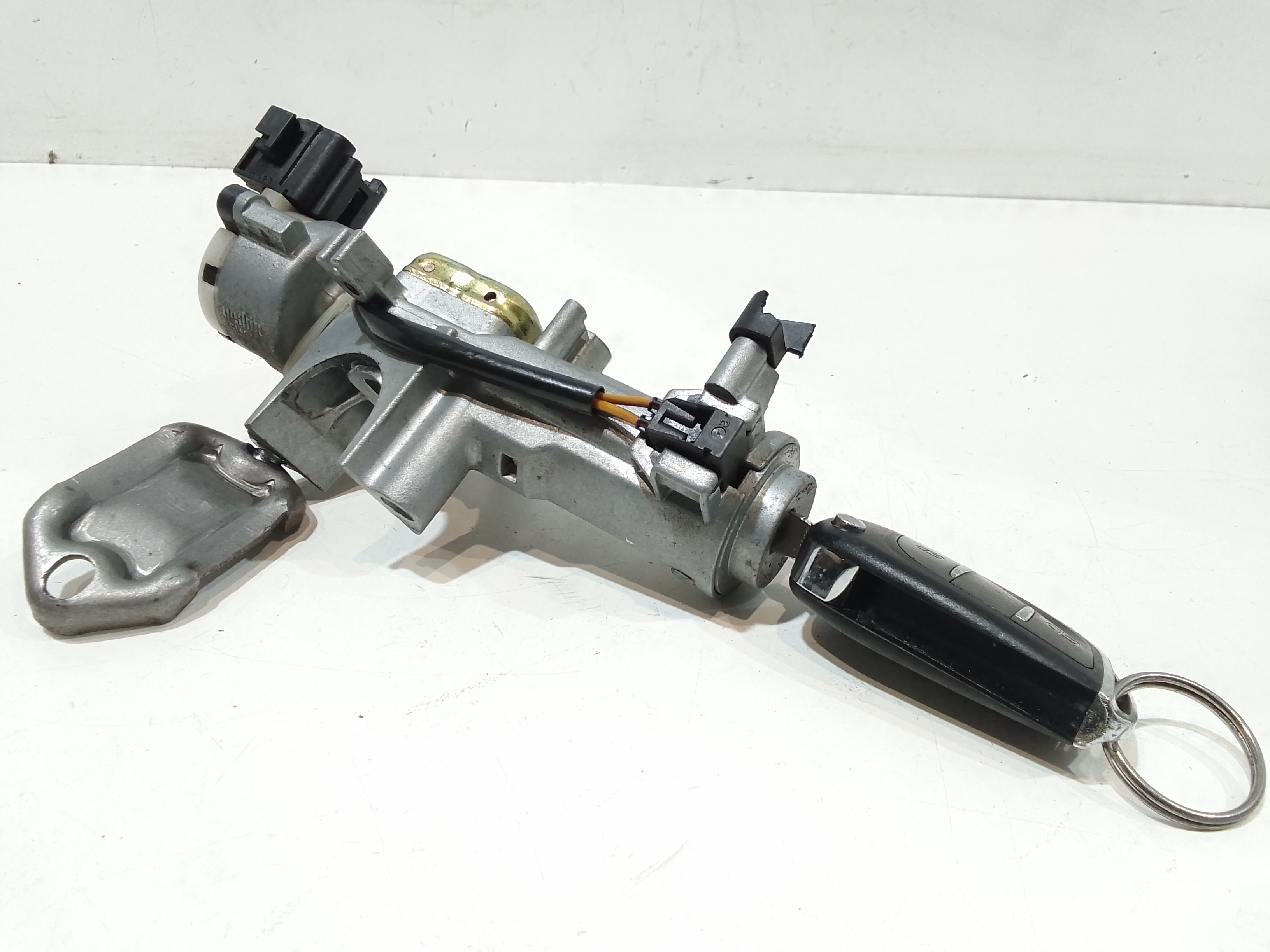 Commutatore Avviamento Con Cilindretti Serrature Usato