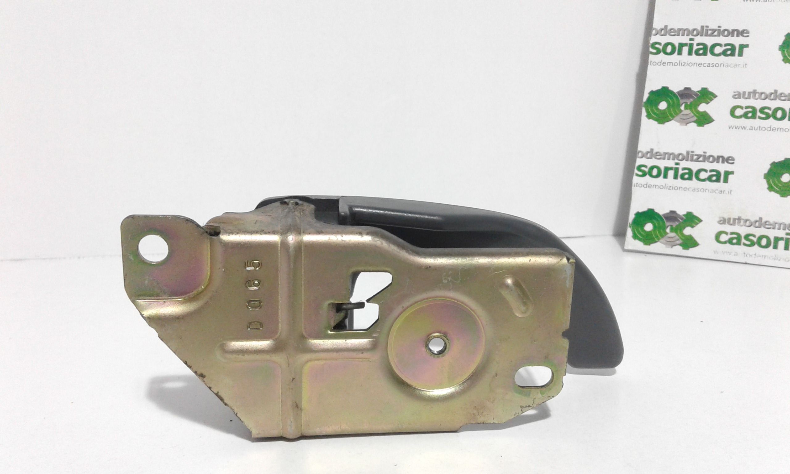 Maniglia Int. Apertura Porta Post. Sinistro 836103E000CY Usato