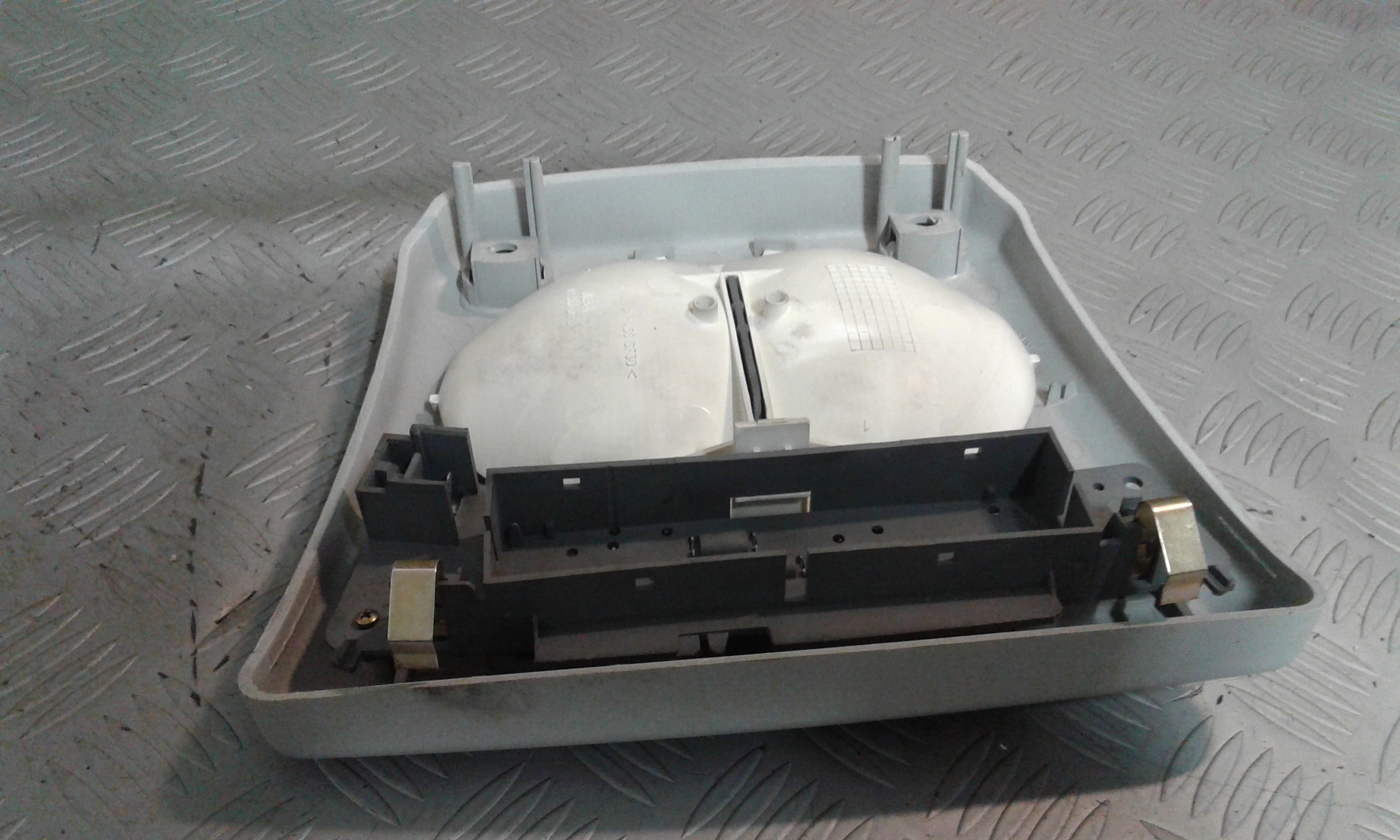 Luce Cortesia Ant. Tetto Usato