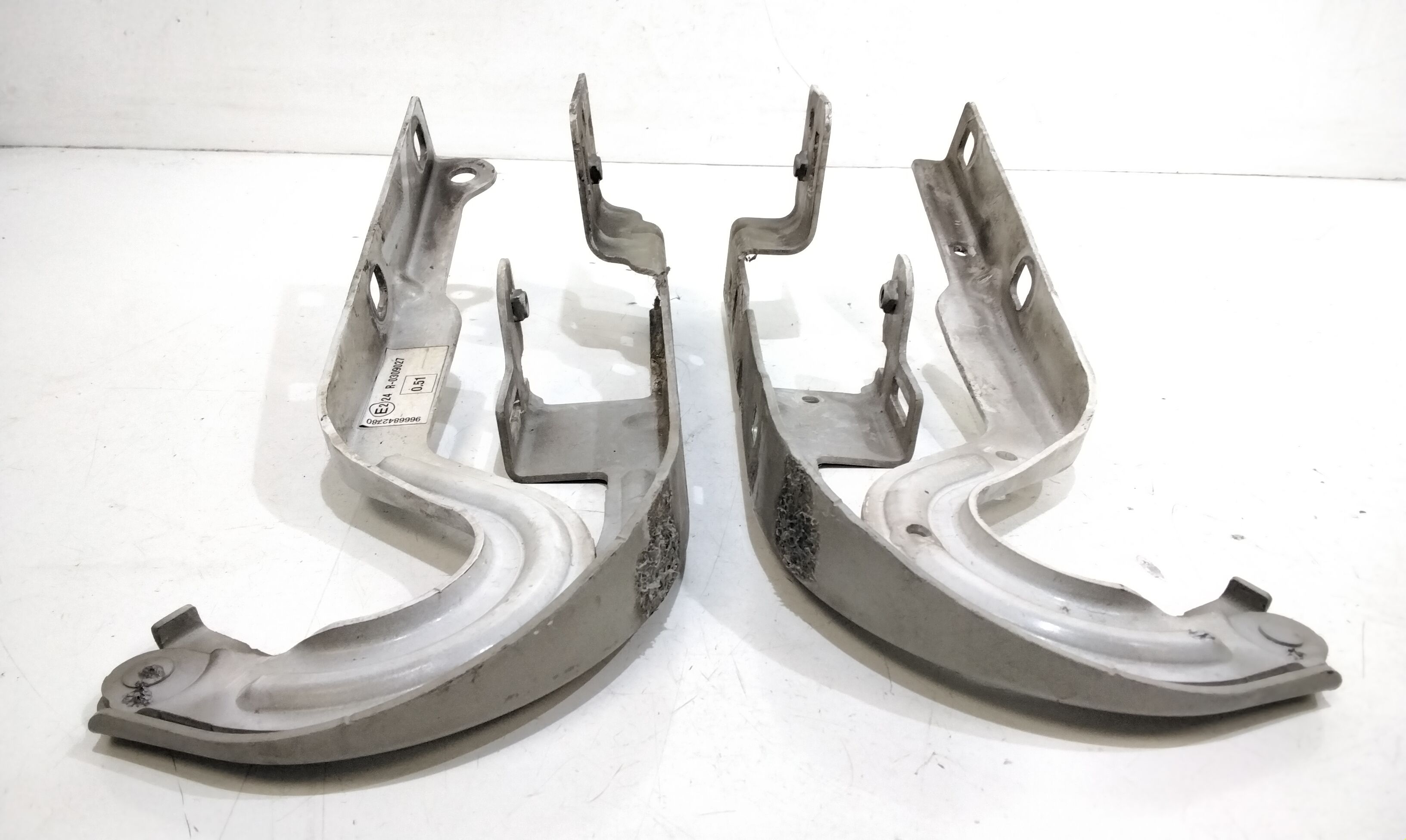 Cerniera Cofano Ant. Sinistro 7912F4 Usato