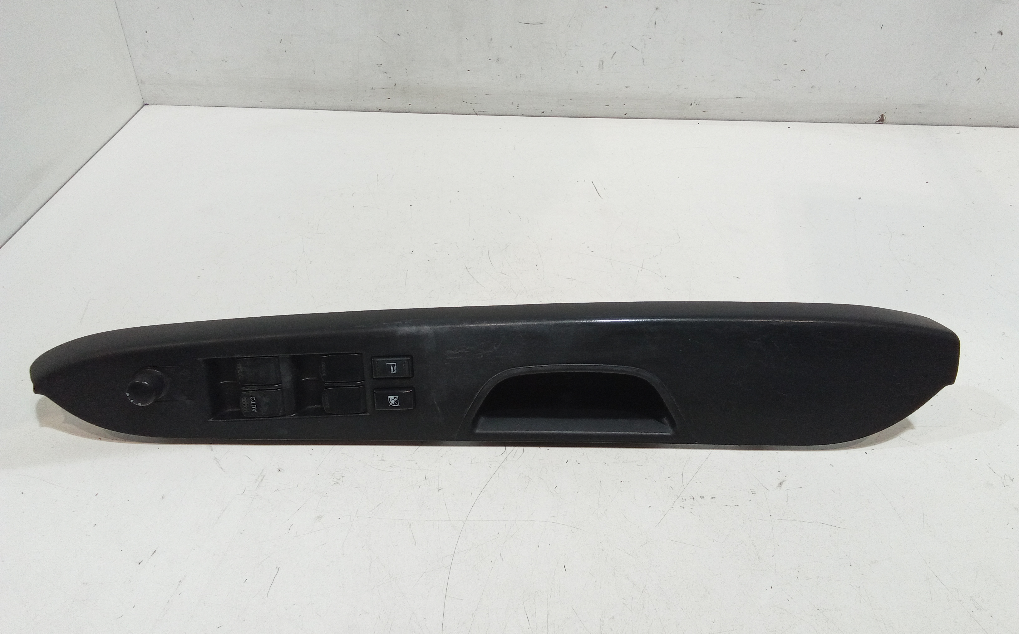 Interruttore Alzacristalli Porta Ant. Sinistro Usato