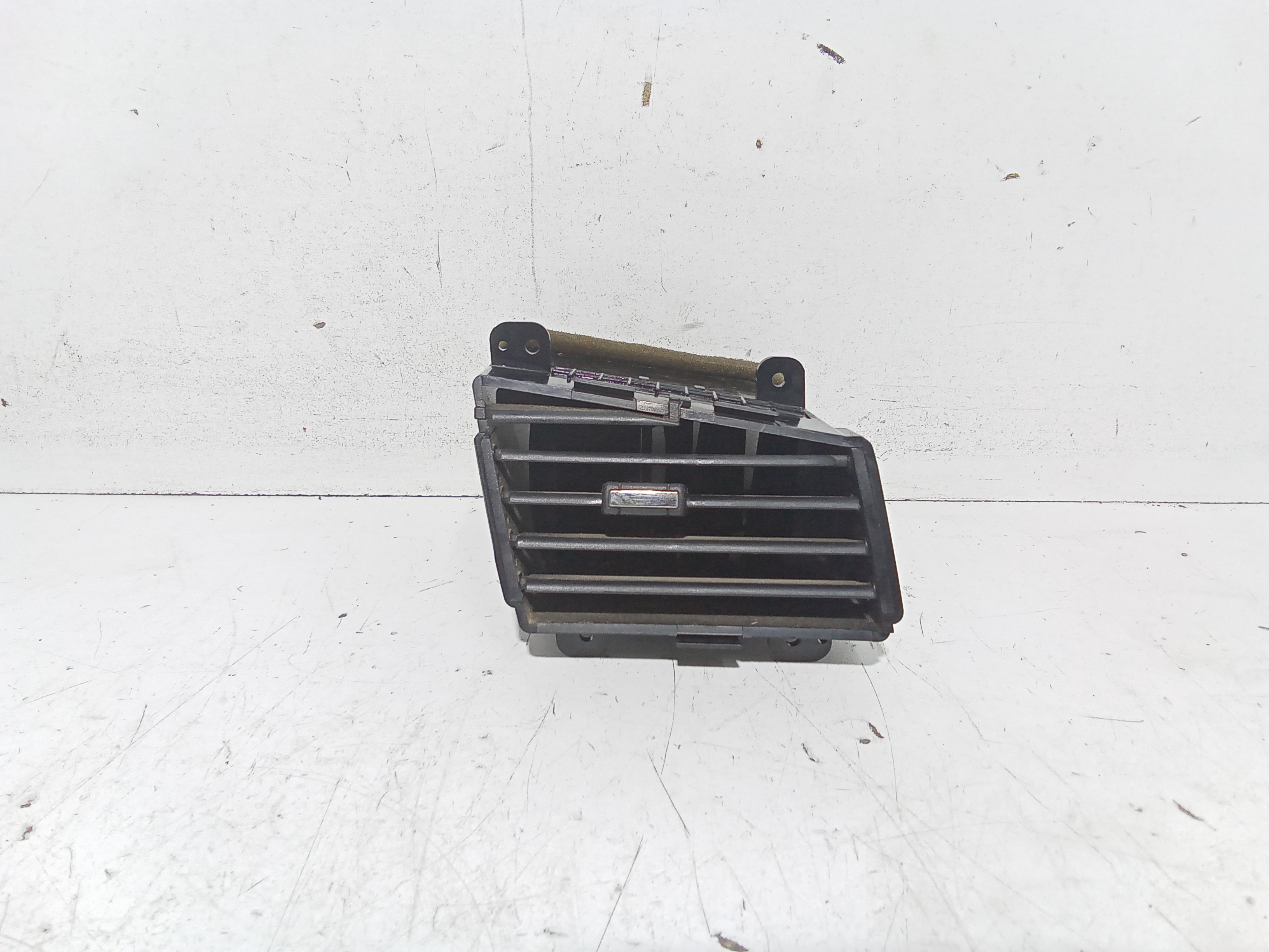 Condotto Aria Bocchette Lat. Cruscotto Destro Usato