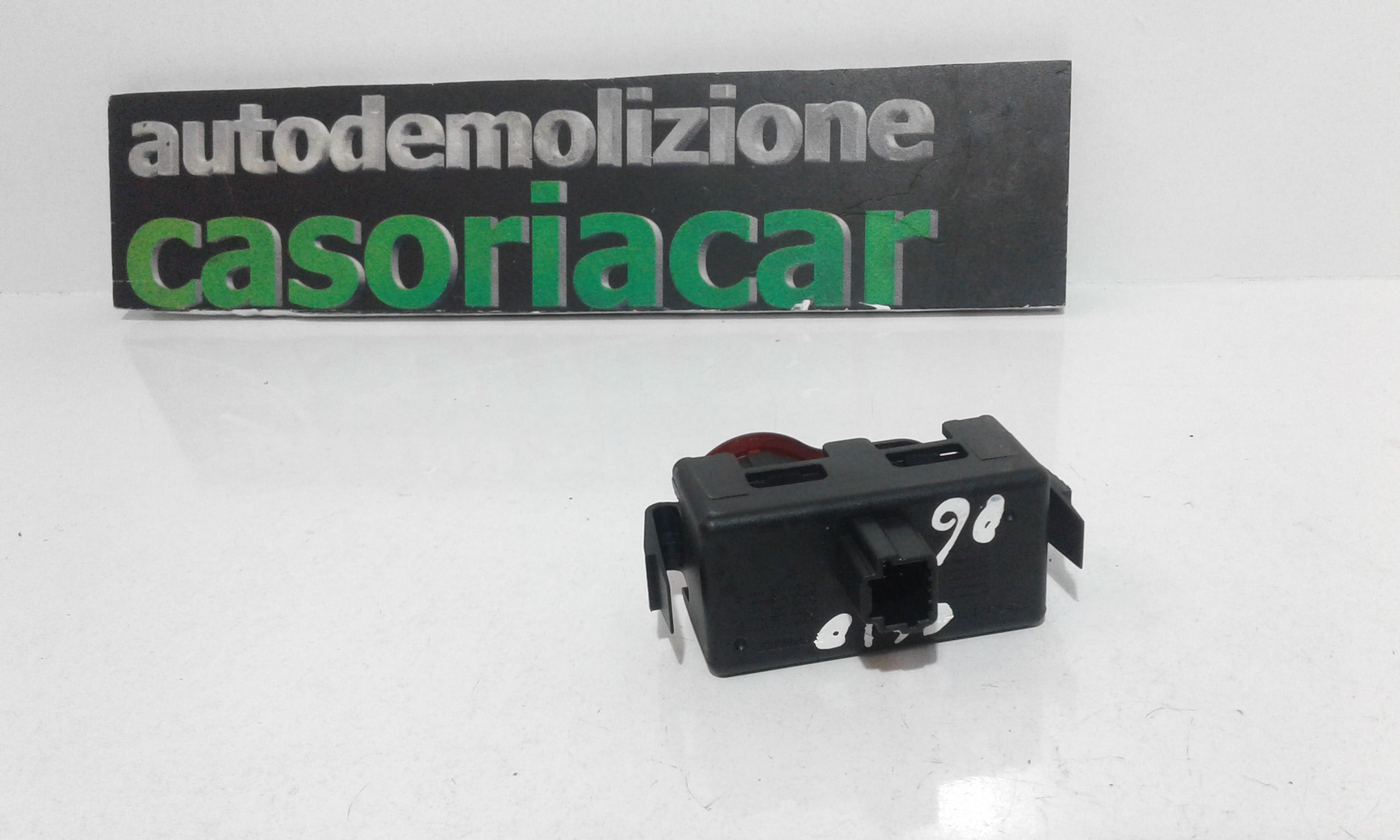 Interruttore Luci Emergenza 252103766R Usato