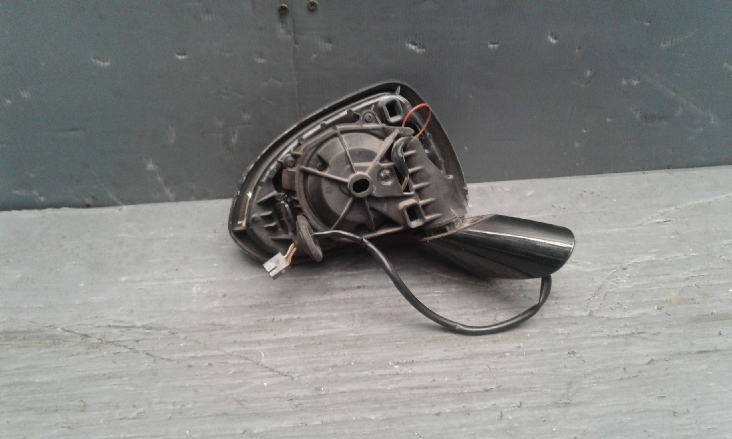 Retrovisore Est. Destro Usato