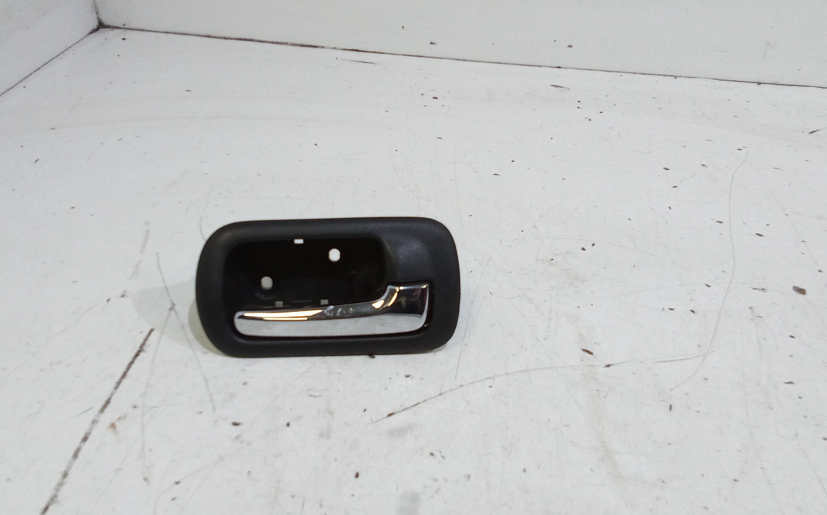 Maniglia Int. Apertura Porta Post. Destro Usato