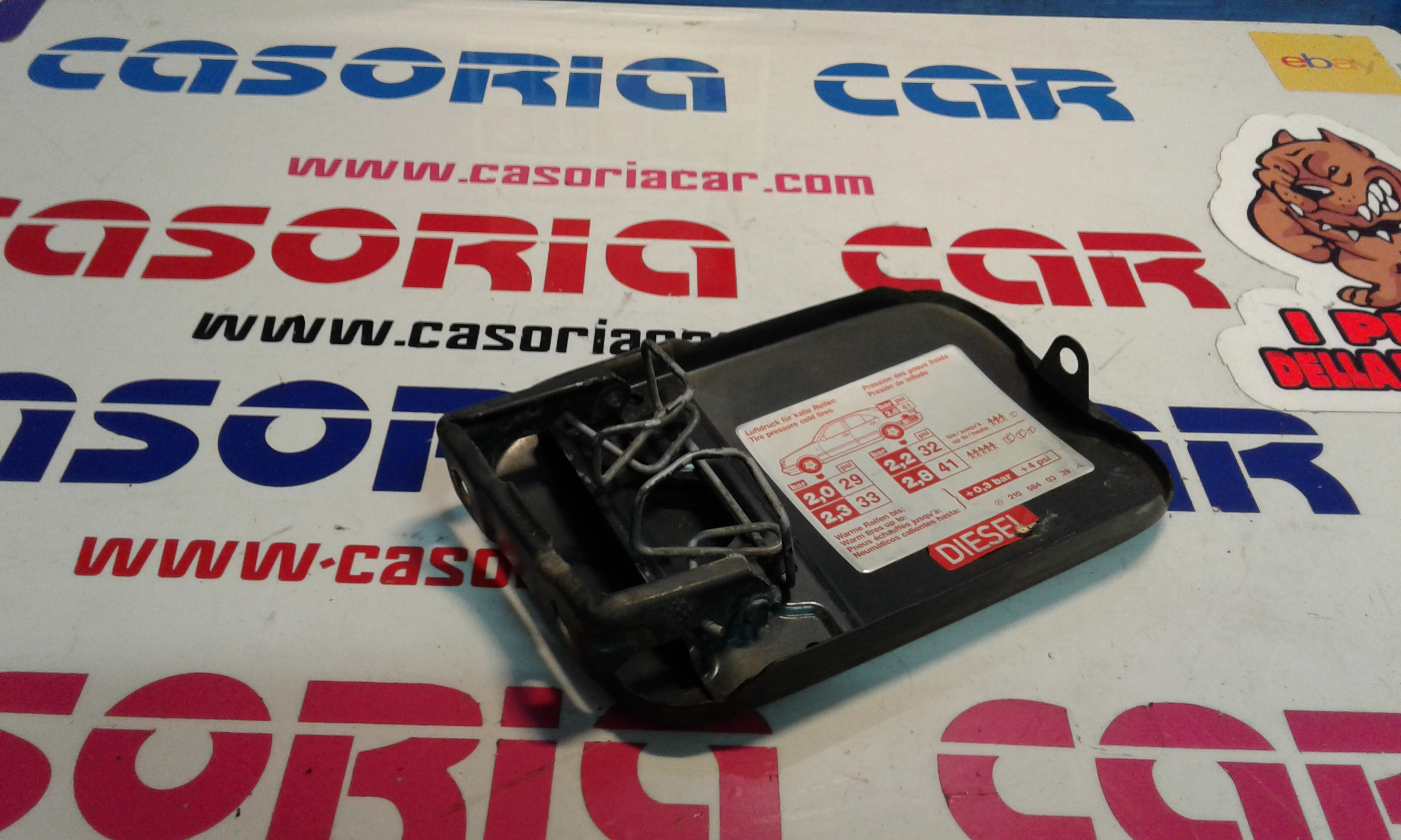 Sportello Carburante A2107500106 Usato