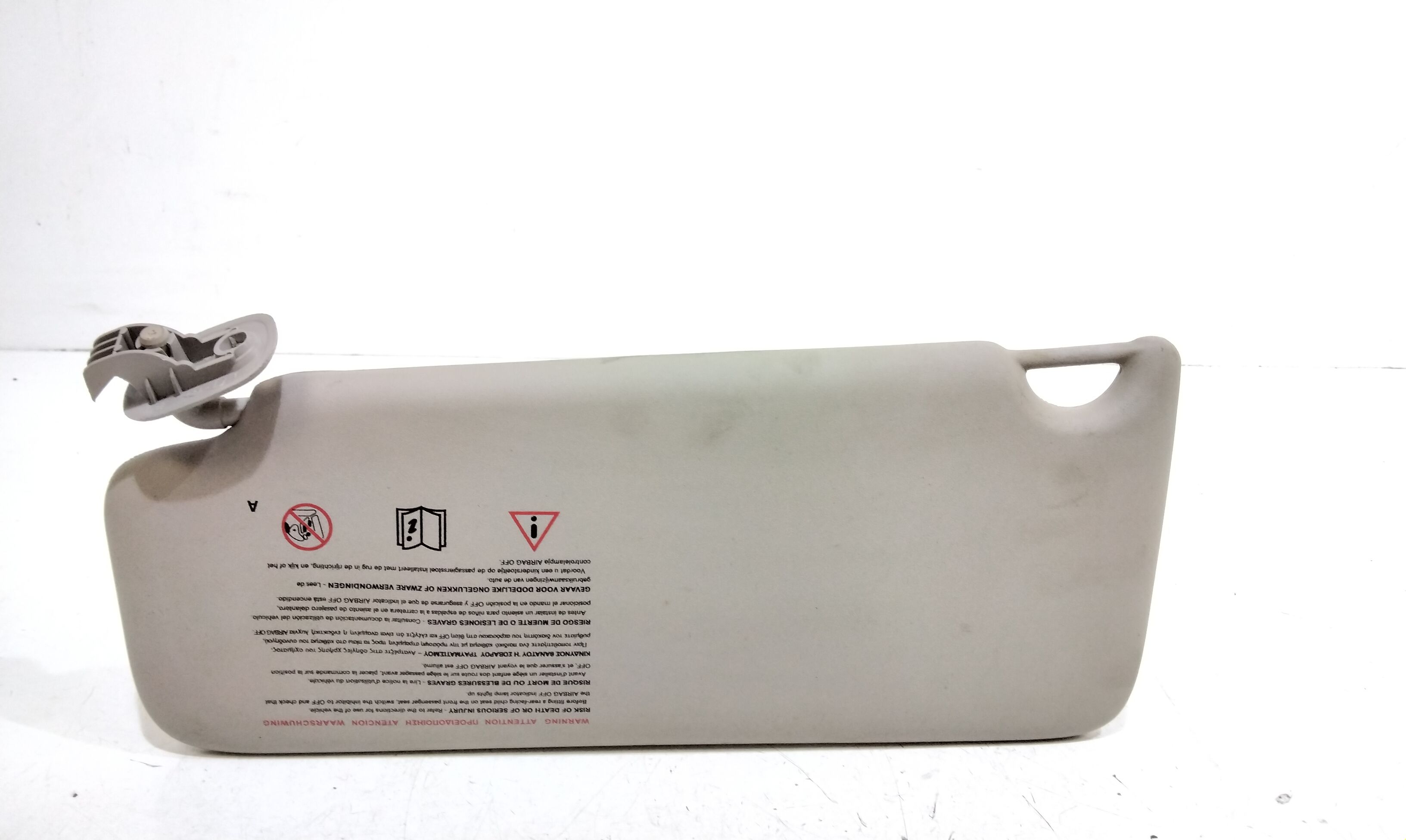 Aletta Parasole Parabrezza Destro 8200240038 Usato