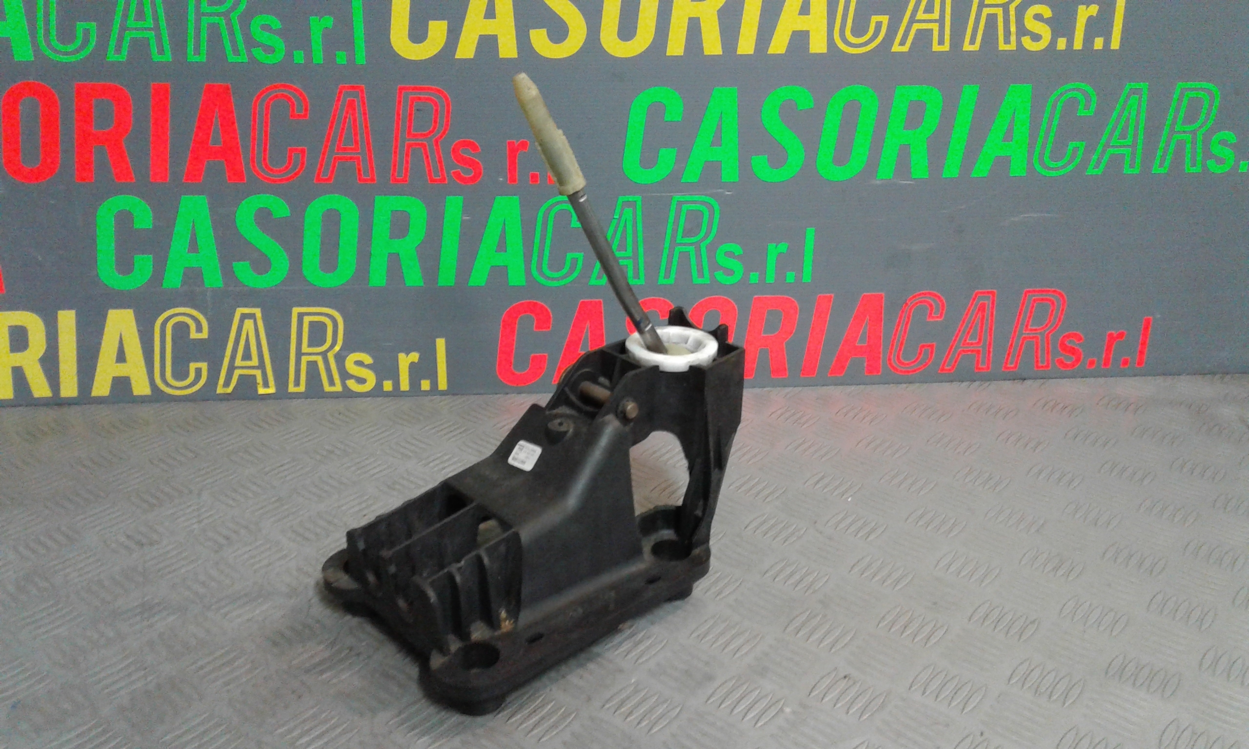 Leva Cambio 2400JZ Usato