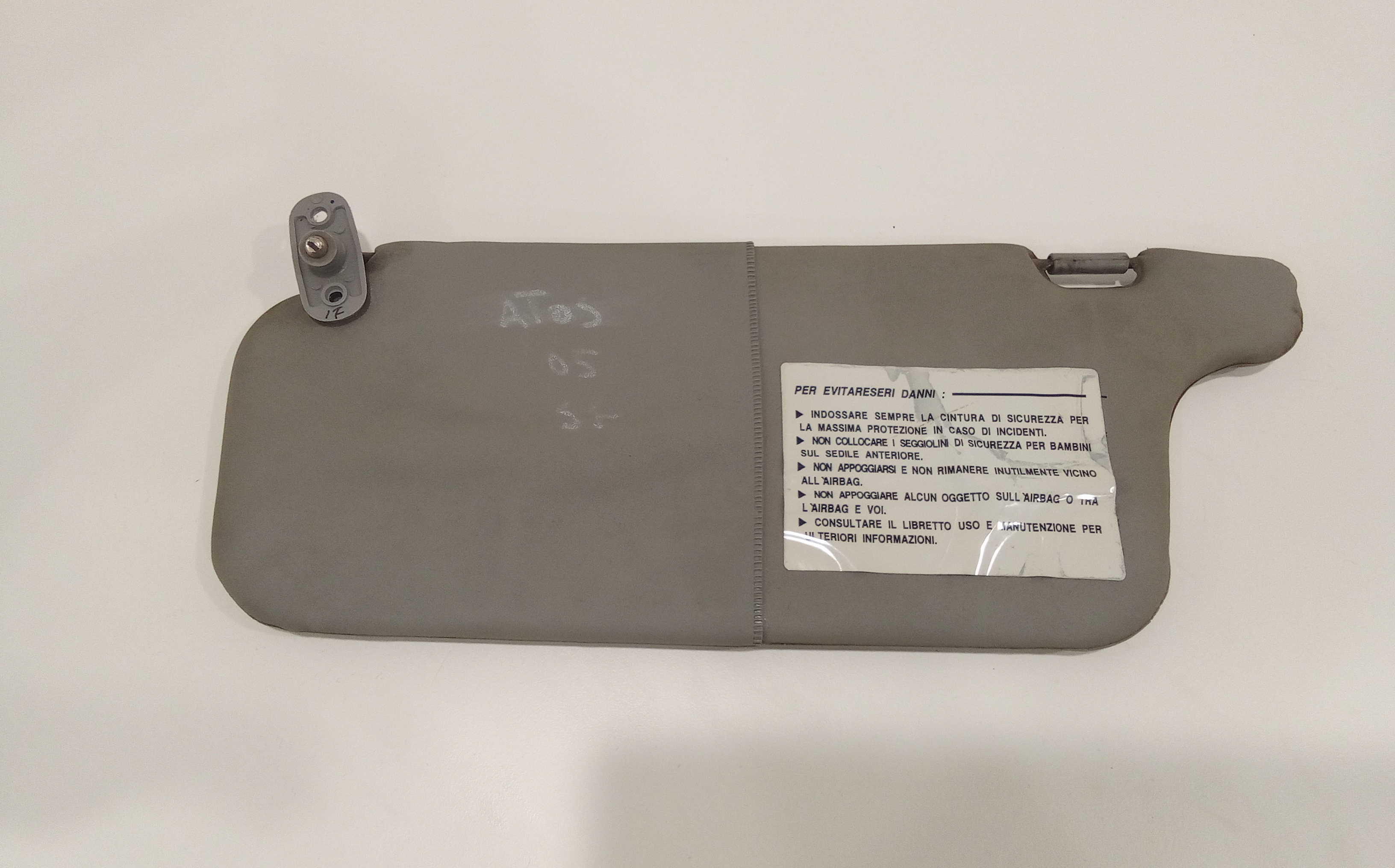 Aletta Parasole Parabrezza Destro 8520202500OB Usato