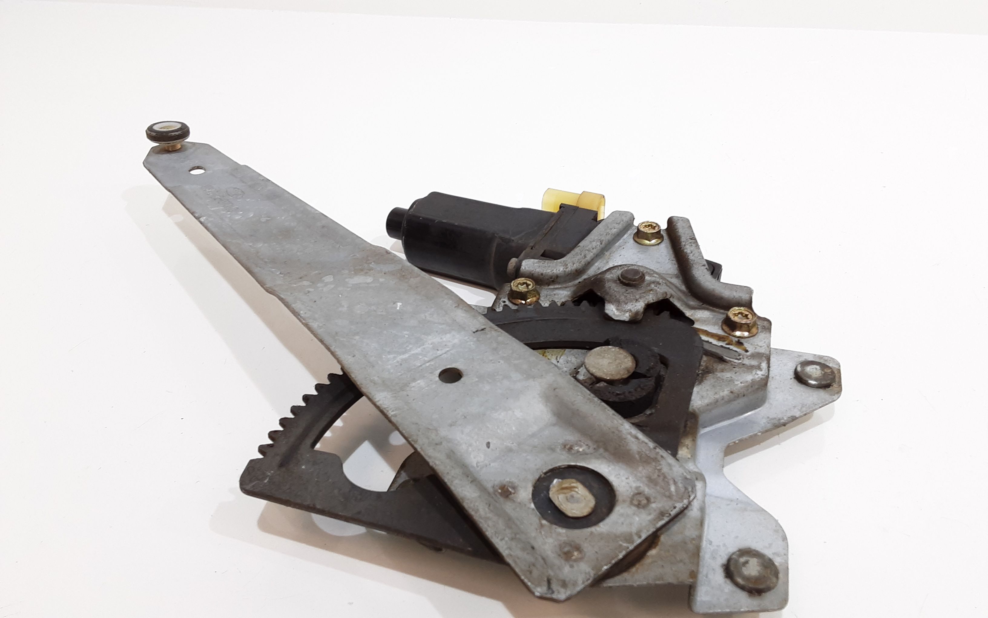 Alzacristallo Porta Post. Sinistro 8340107000 Usato