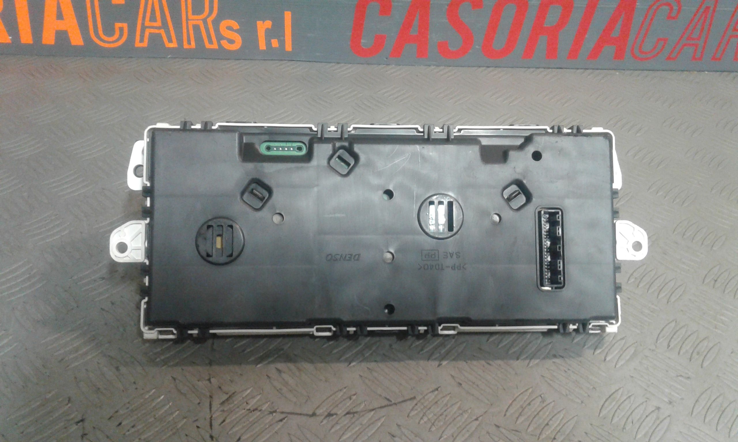 Quadro Portastrumenti Usato