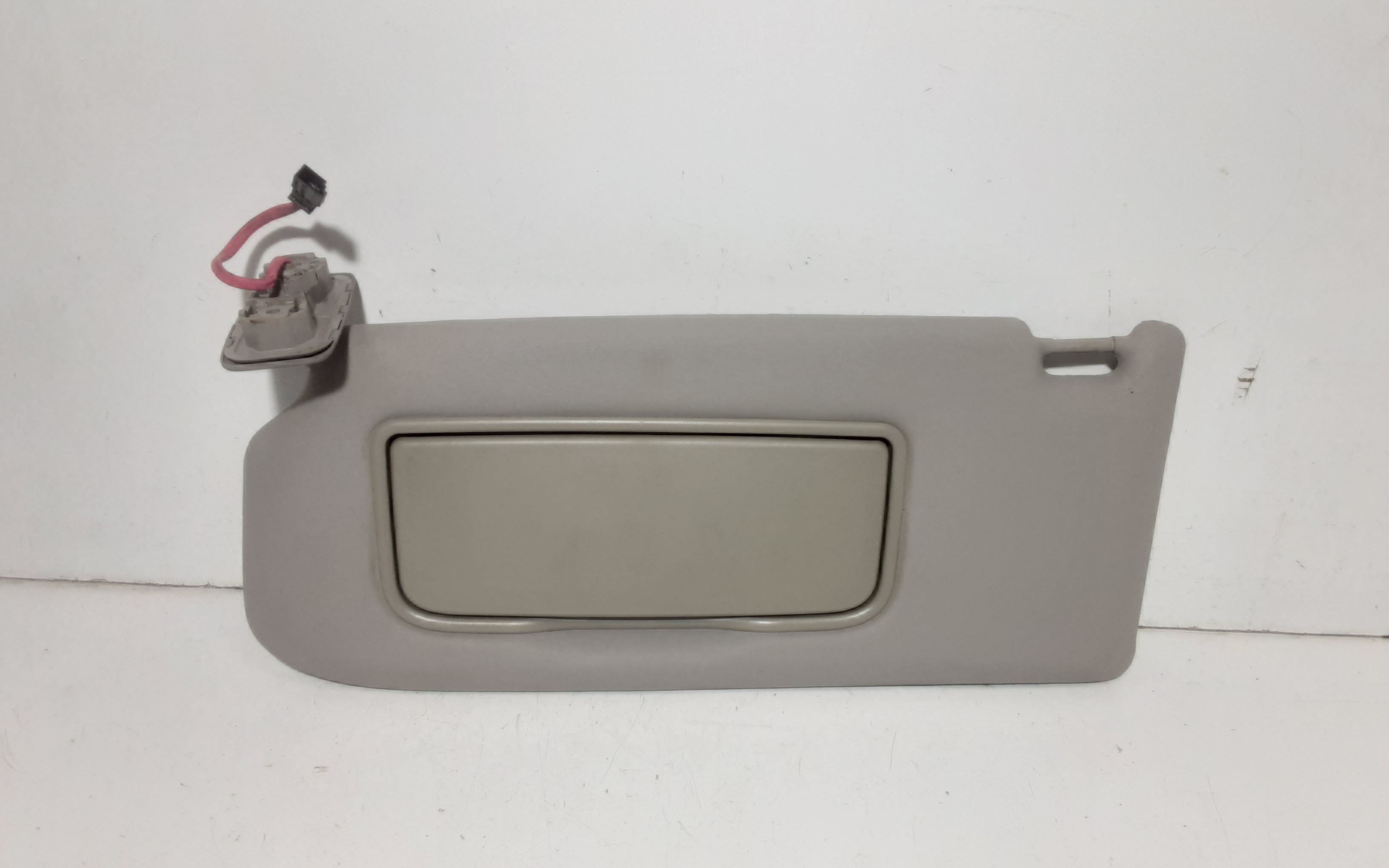 Aletta Parasole Parabrezza Sinistro 39856455 Usato