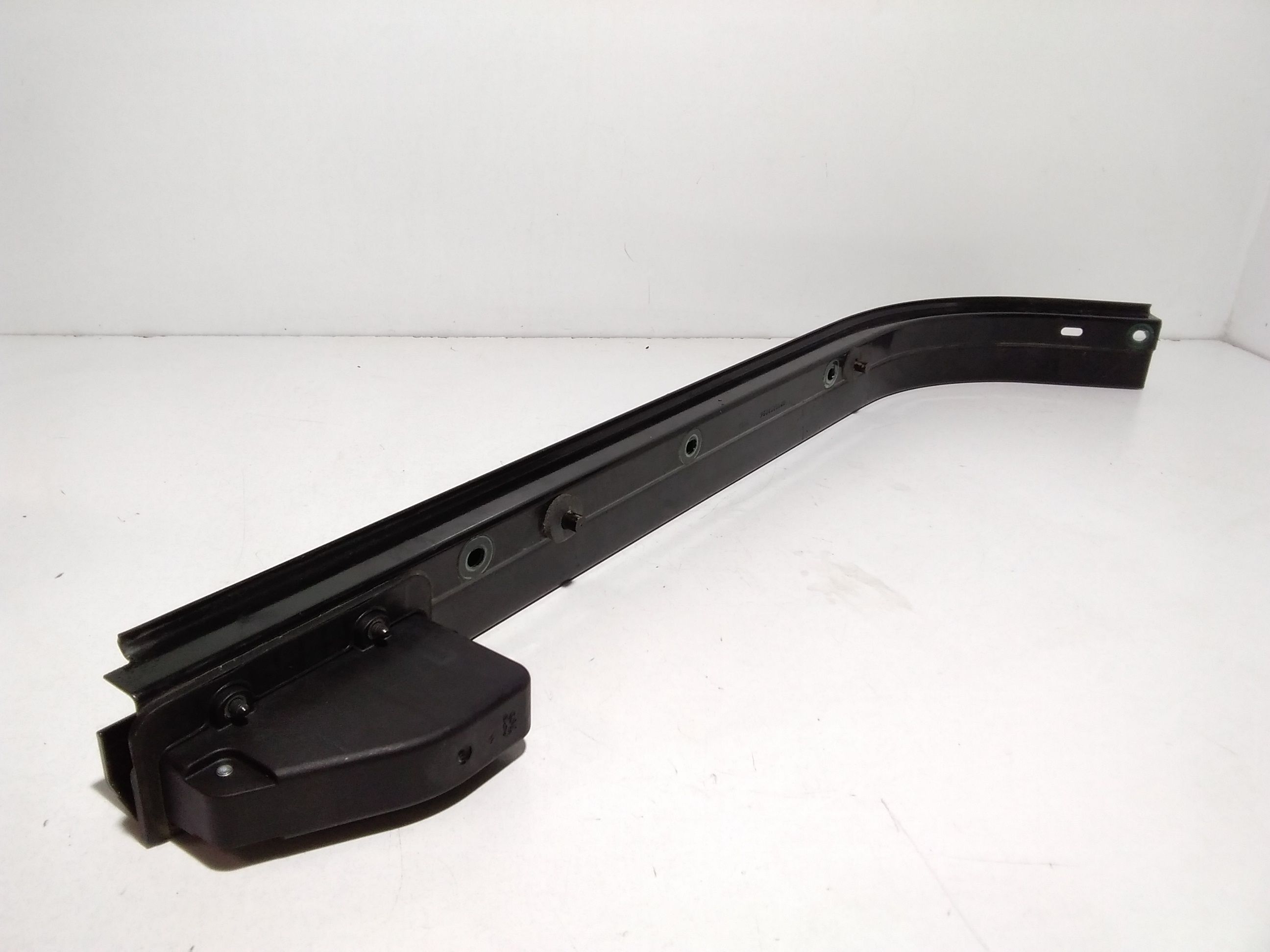 Guida Centr. Porta Scorrevole Destro, Guida Centr. Porta Scorrevole Sinistro, Guida Inf. Porta Scorrevole Destro, Guida Inf. Porta Scorrevole Sinistro, Guida Sup. Porta Scorrevole Destro, Guida Sup. Porta Scorrevole Sinistro Usato