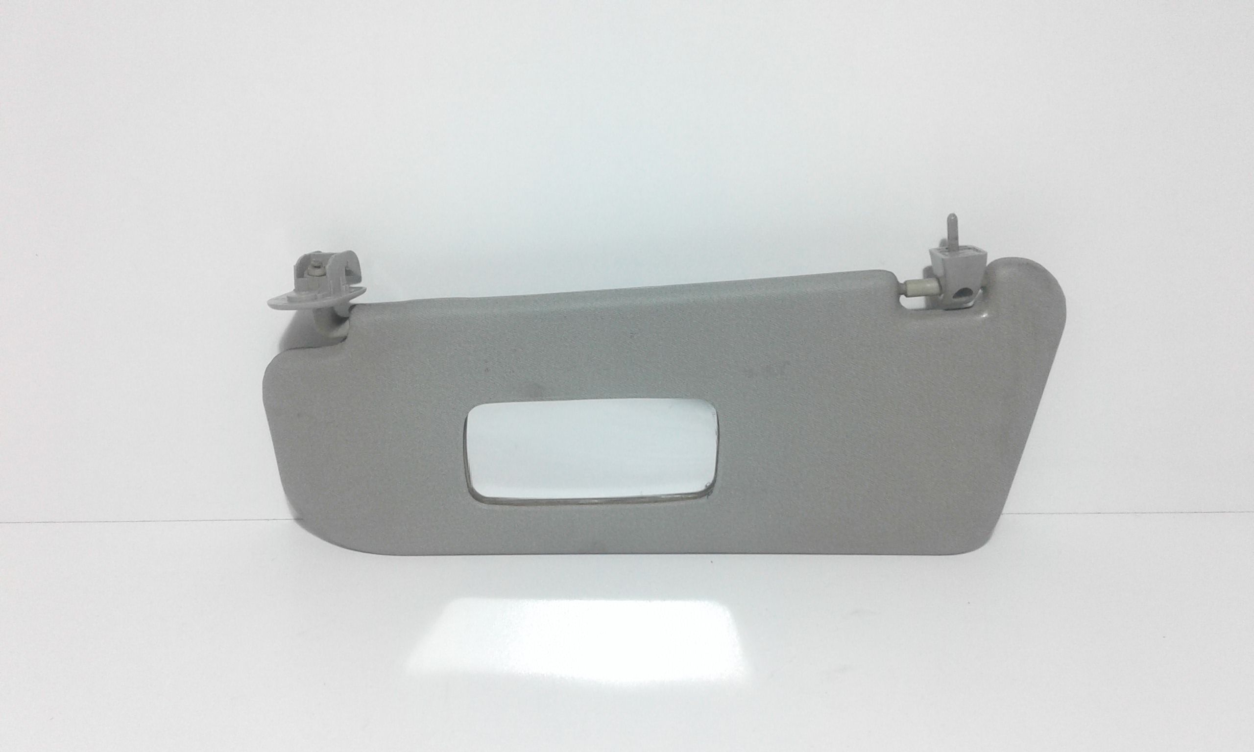 Aletta Parasole Parabrezza Sinistro 96650112 Usato