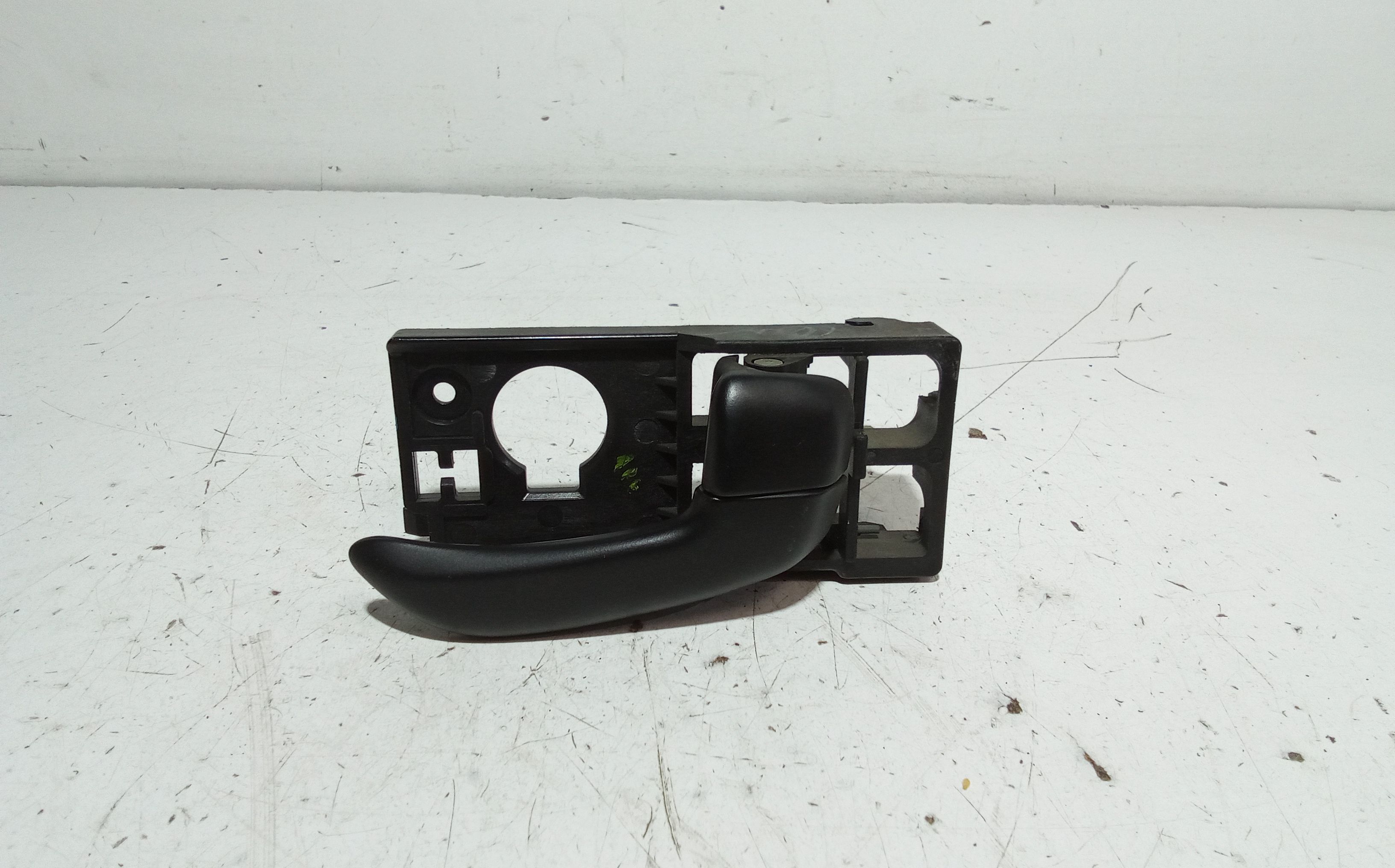 Maniglia Int. Apertura Porta Post. Destro 826200X0004X Usato