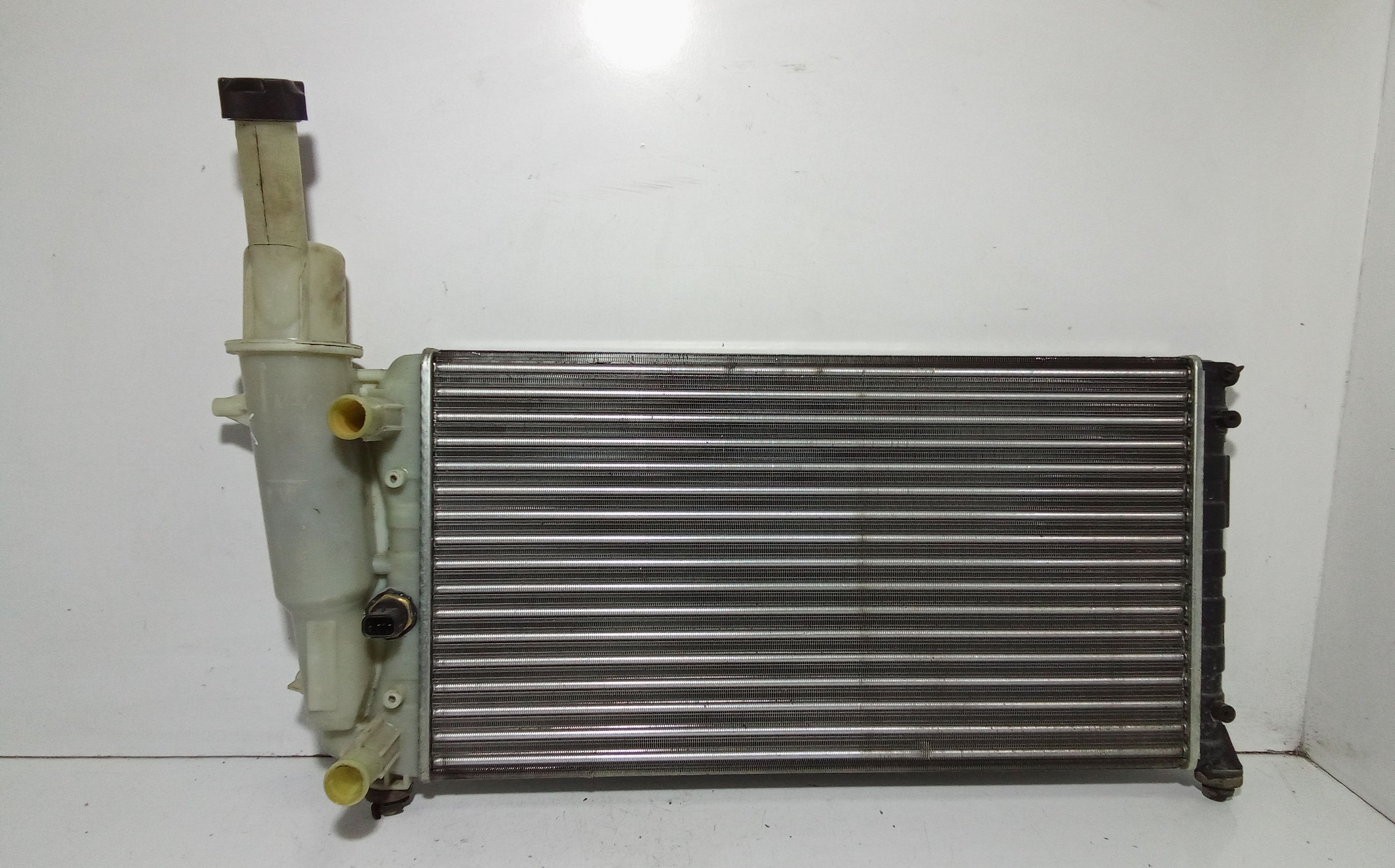 Radiatore 46465017 Usato