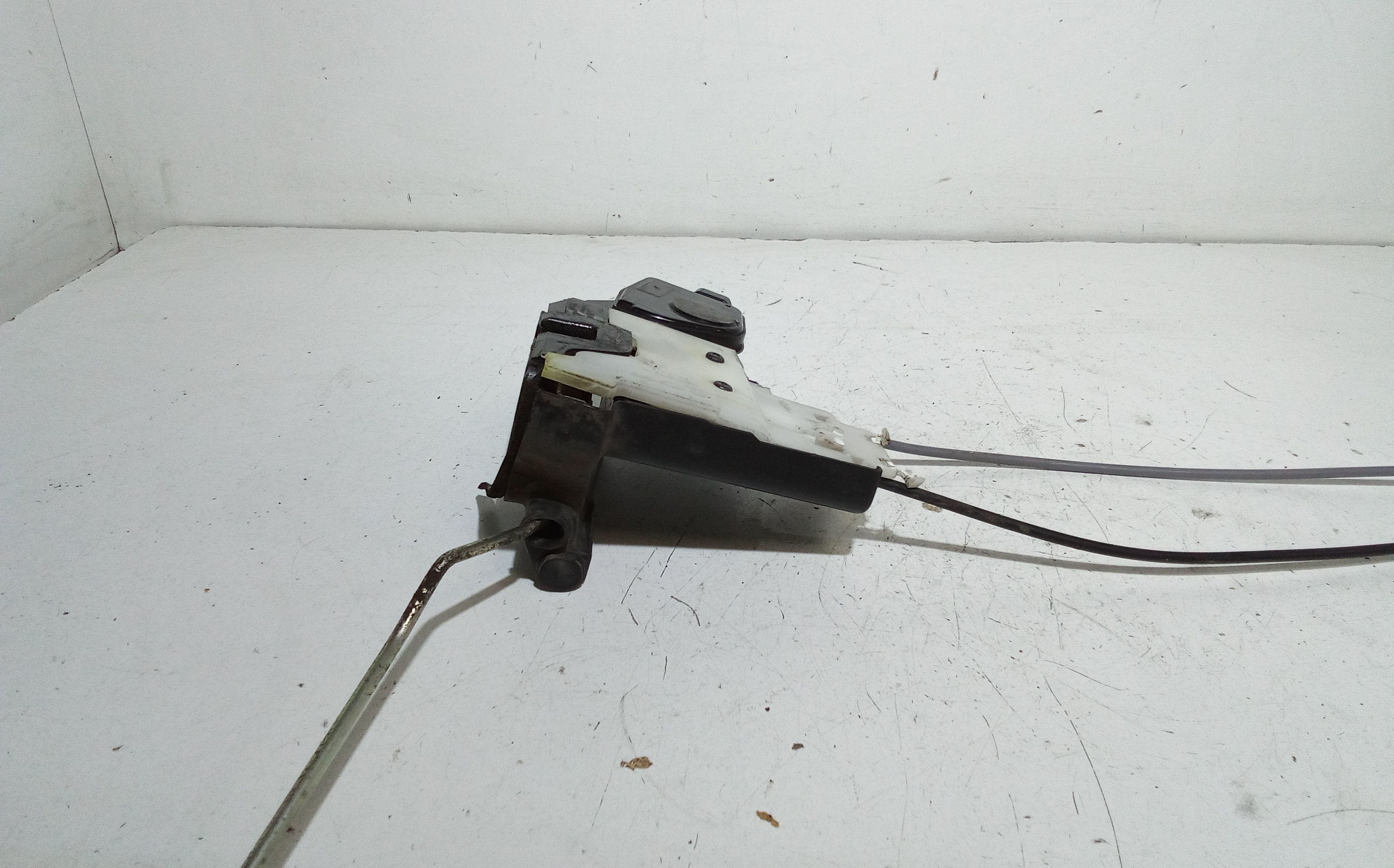 Serratura Porta Ant. Sinistro 813111F010 Usato