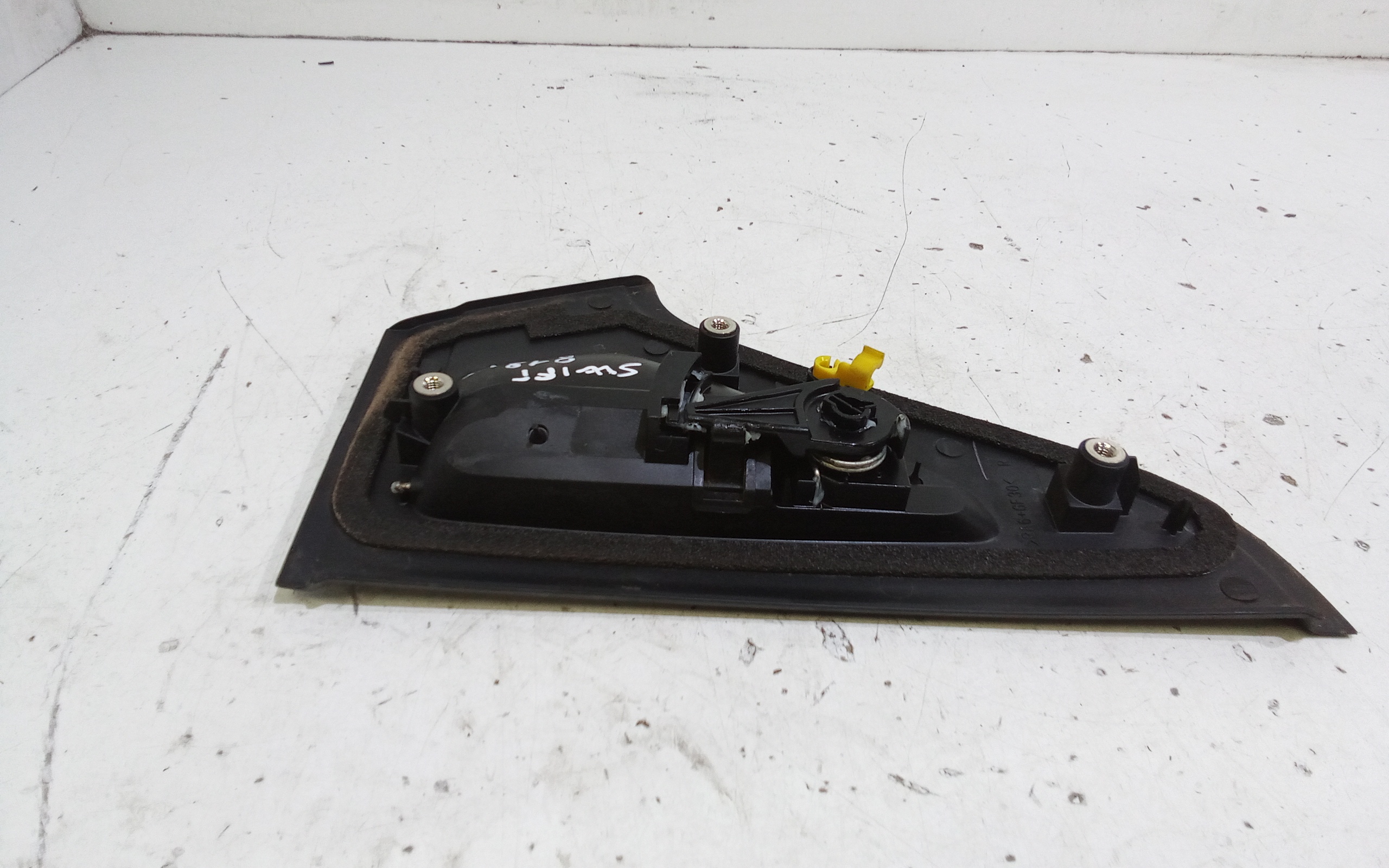 Maniglia Porta Post. Destro 8283052R035PK Usato