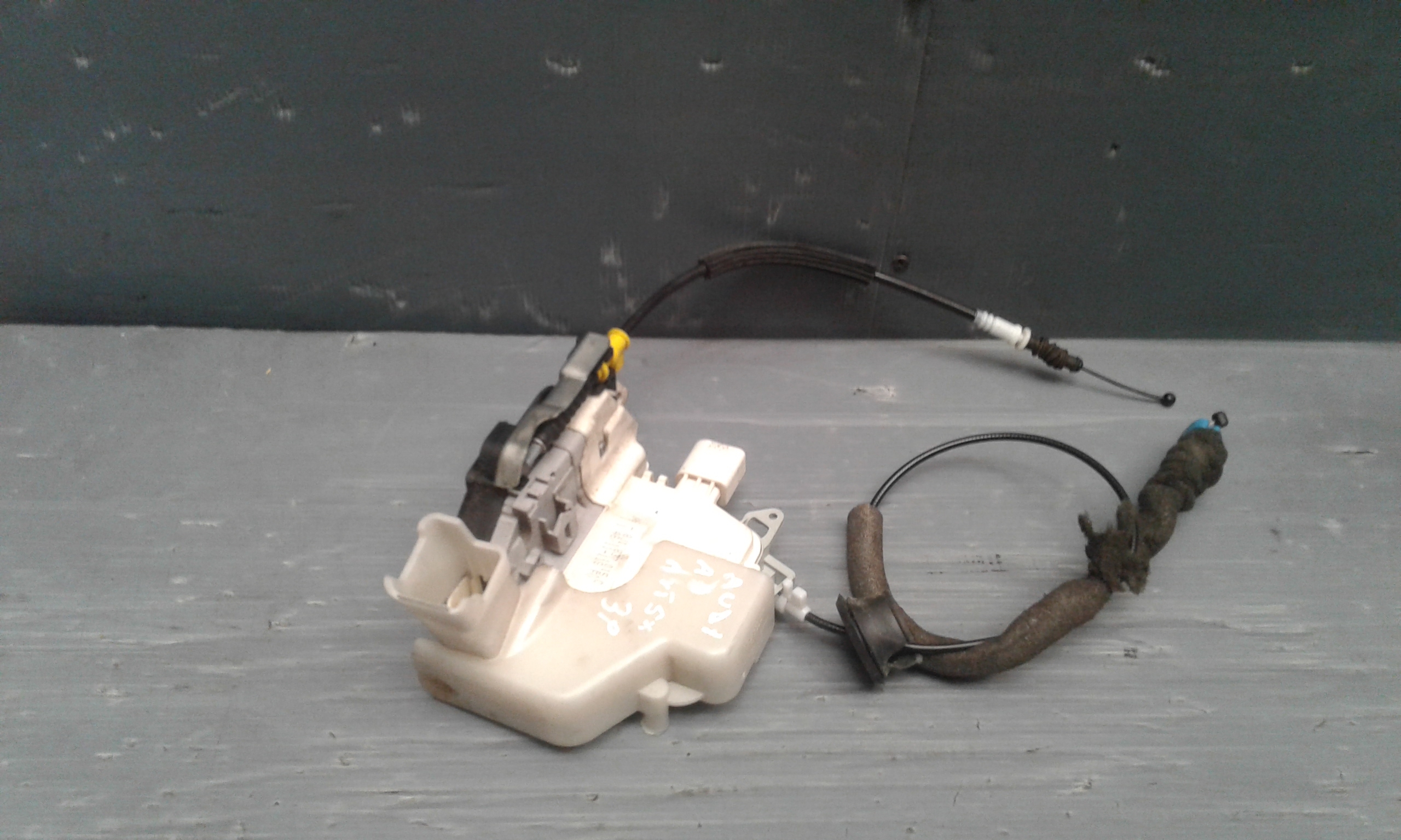 Serratura Porta Ant. Sinistro 8L1837015B Usato