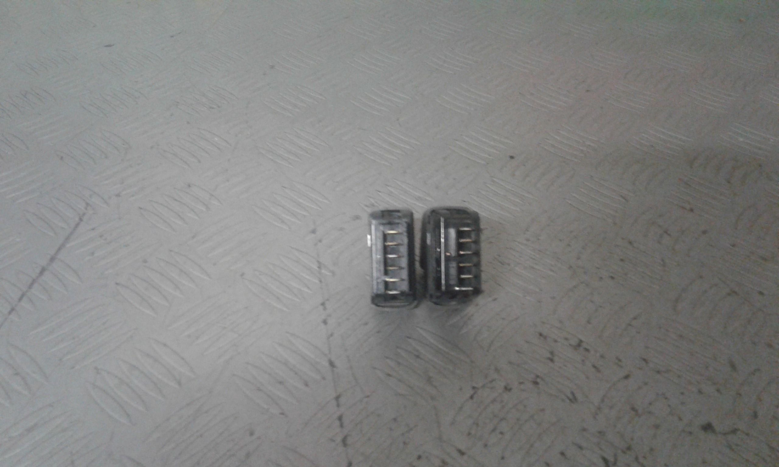 Interruttore Alzacristalli Porta Ant. Sinistro 7700432963 Usato