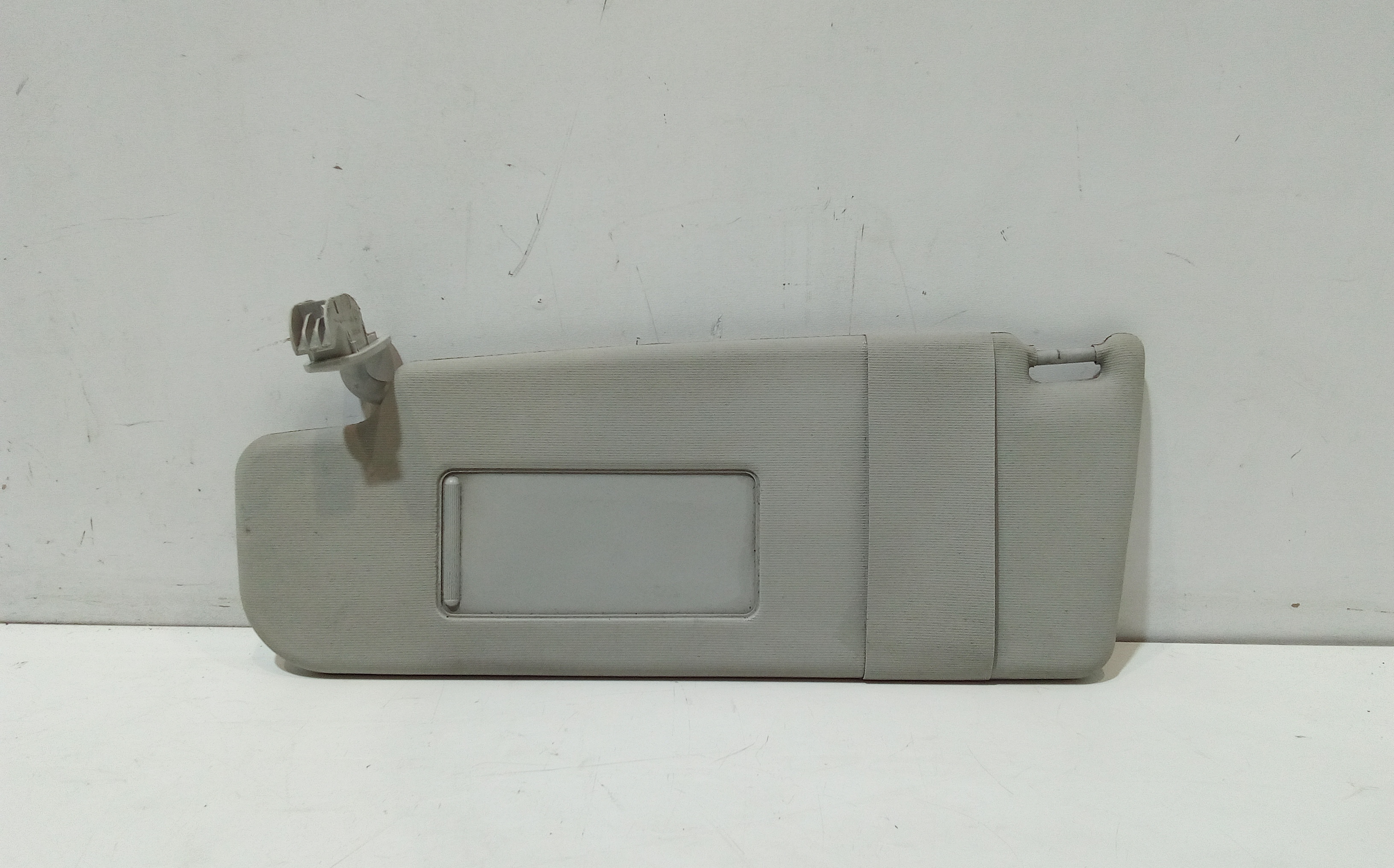 Aletta Parasole Parabrezza Sinistro 3B0857551X14 Usato