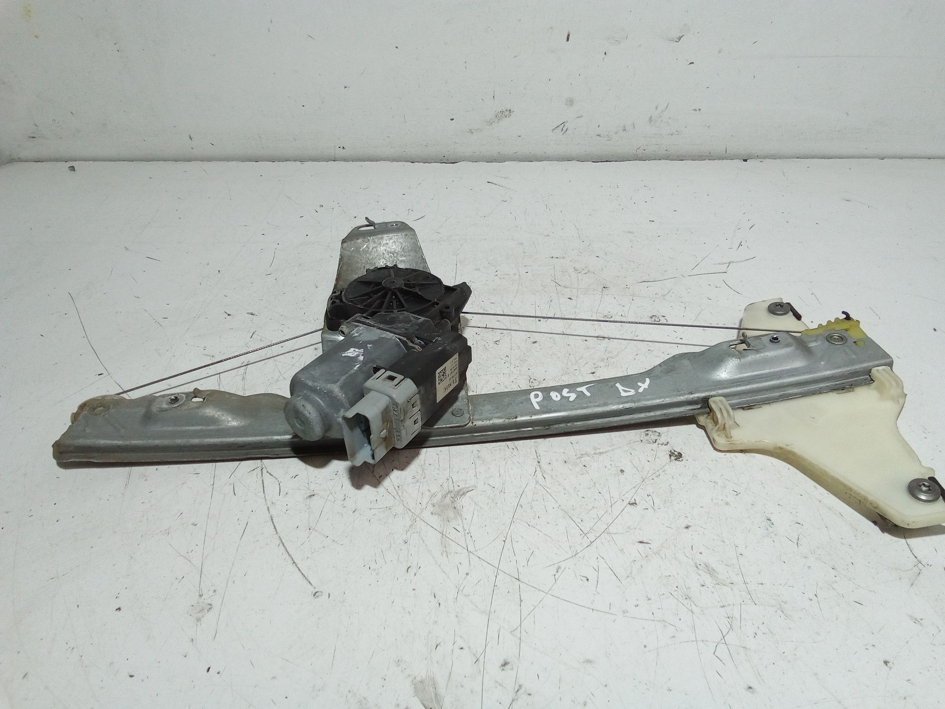 Alzacristallo Porta Post. Destro 9224E0 Usato