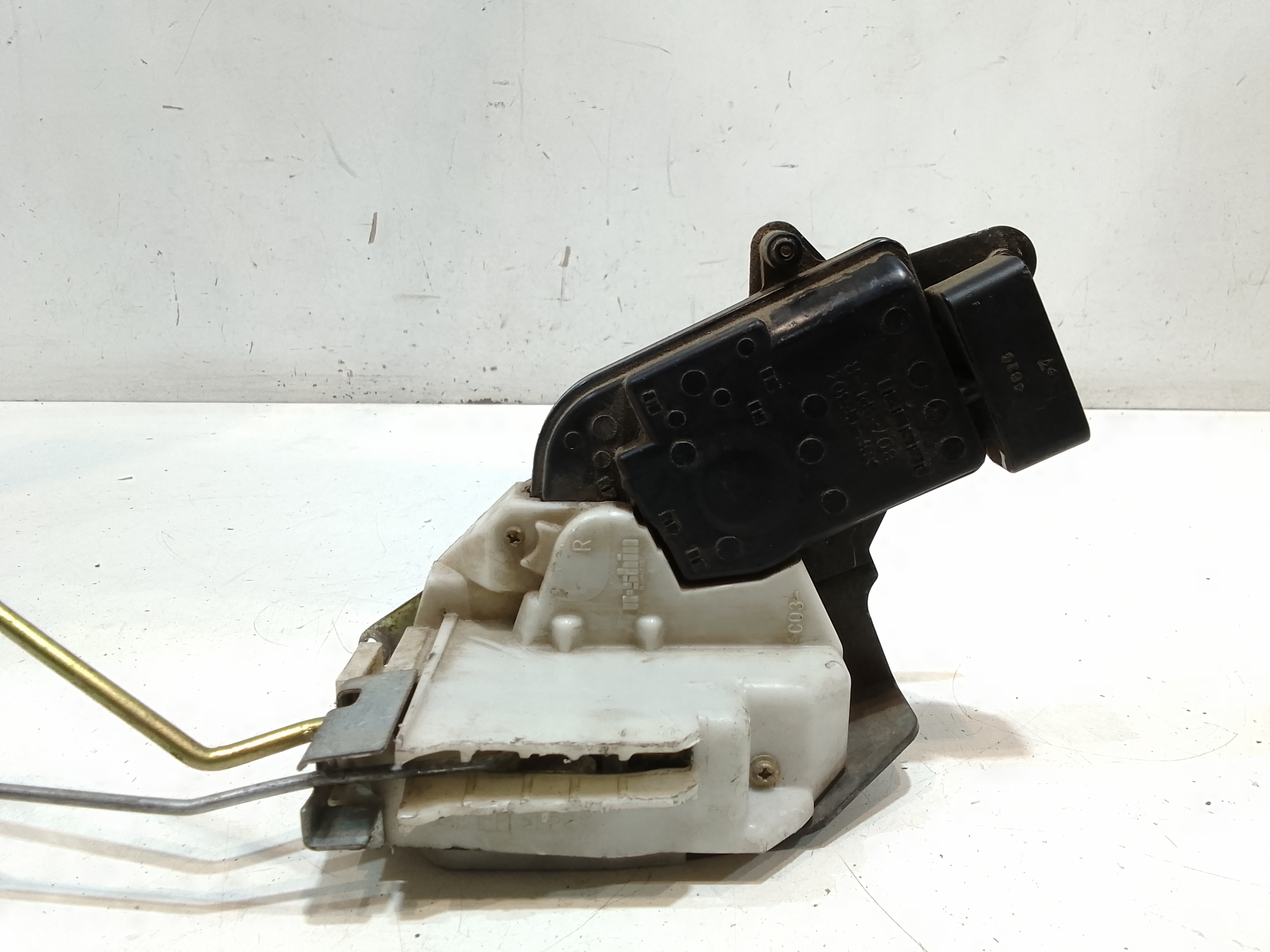 Serratura Porta Ant. Destro 9204921 Usato