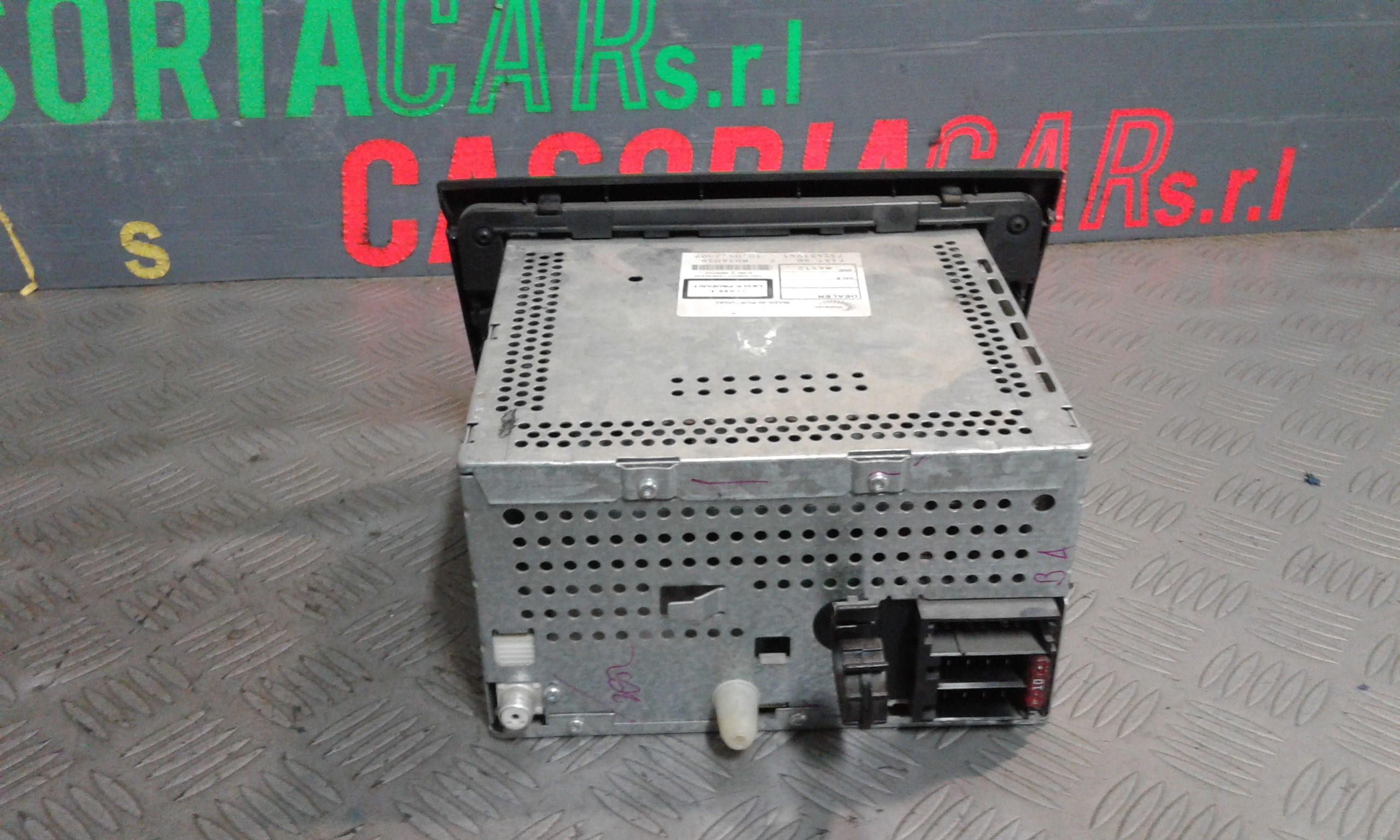 Autoradio 735543404 Usato