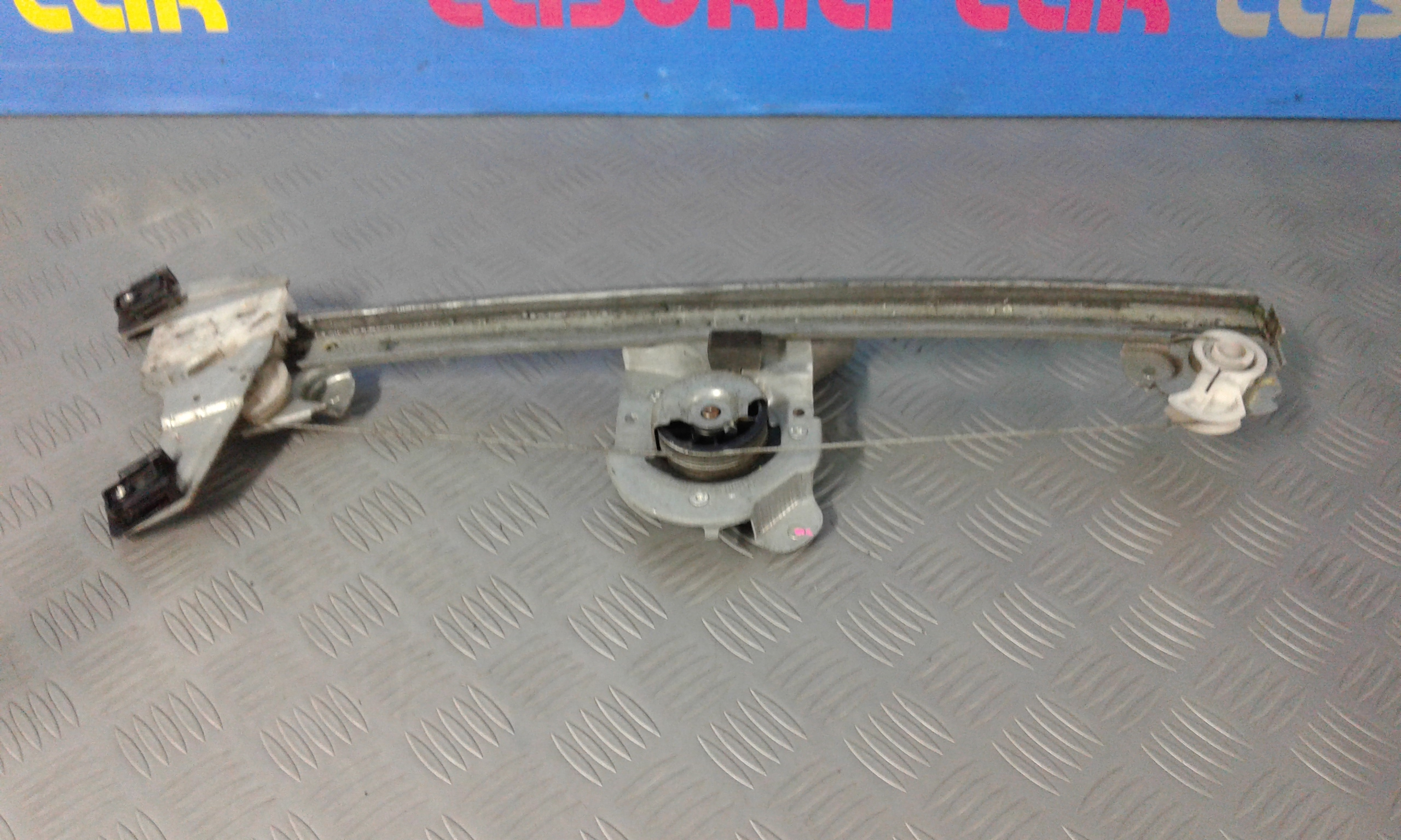 Alzacristallo Porta Ant. Sinistro 9221V7 Usato