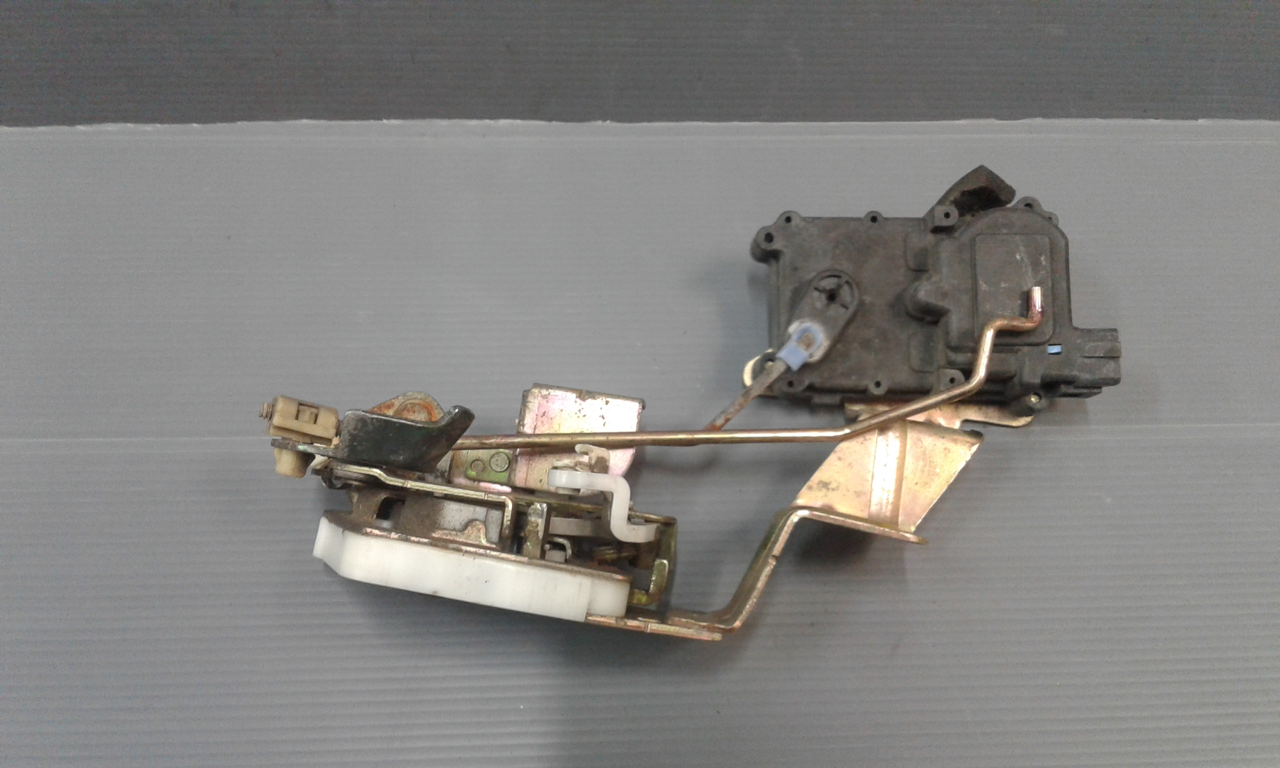 Serratura Porta Ant. Destro 96518090 Usato