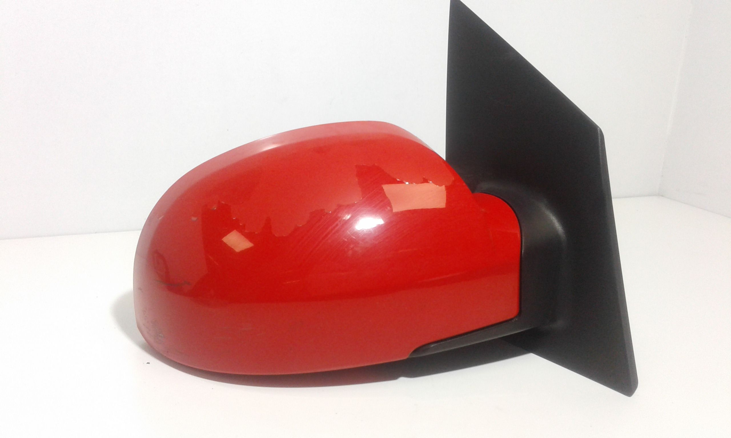 Retrovisore Est. Destro 876201C200 Usato