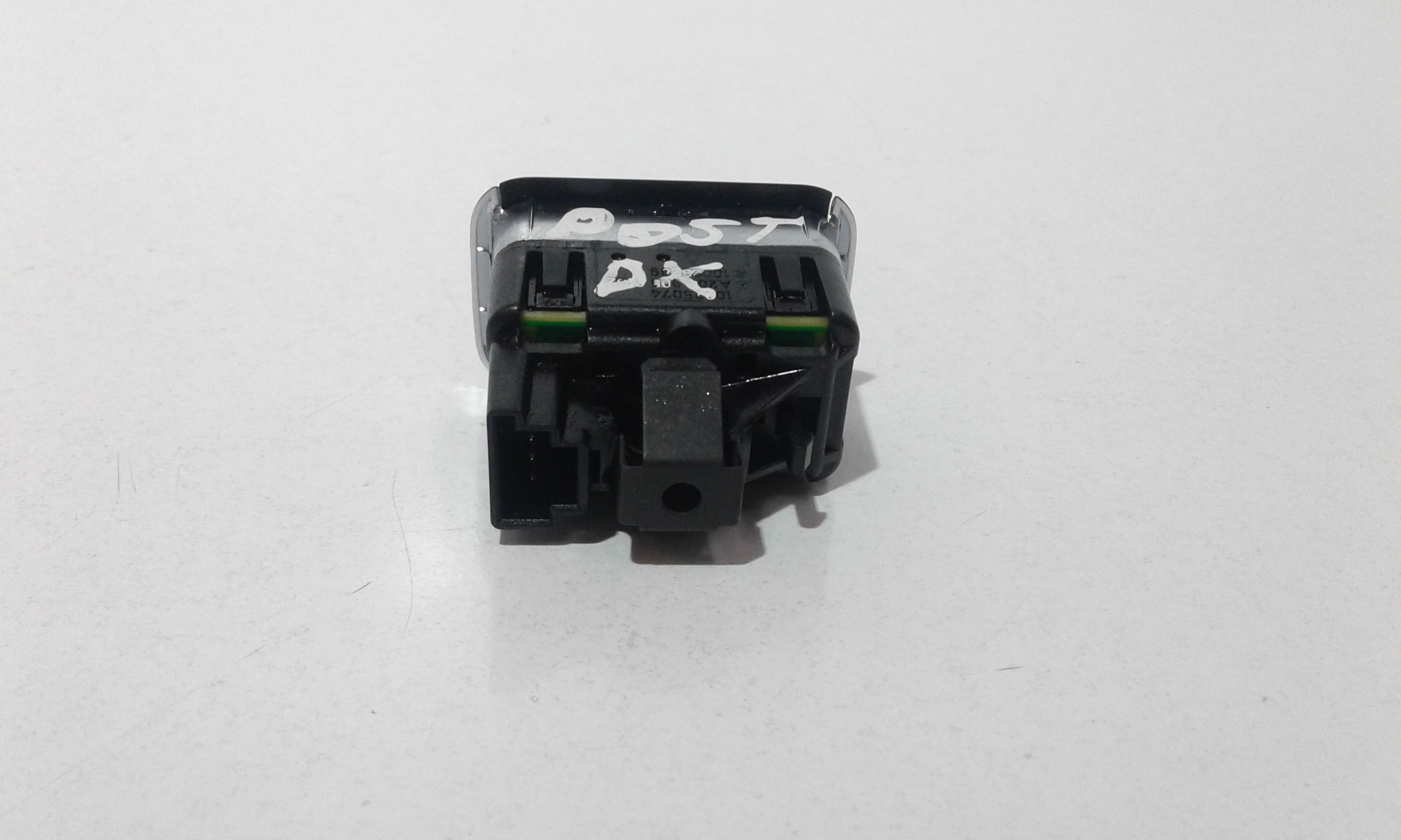 Interruttore Alzacristalli Porta Post. Destro A20490581029107 Usato